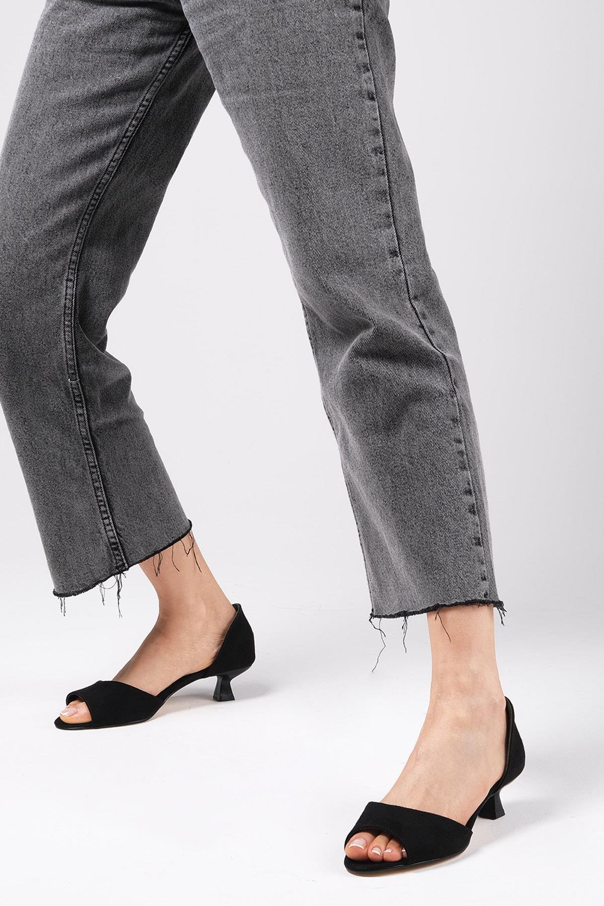 Adrian Siyah Renk Kısa Topuklu Ayakkabı-Kısa Topuklu-Mio Gusto-02253BLS