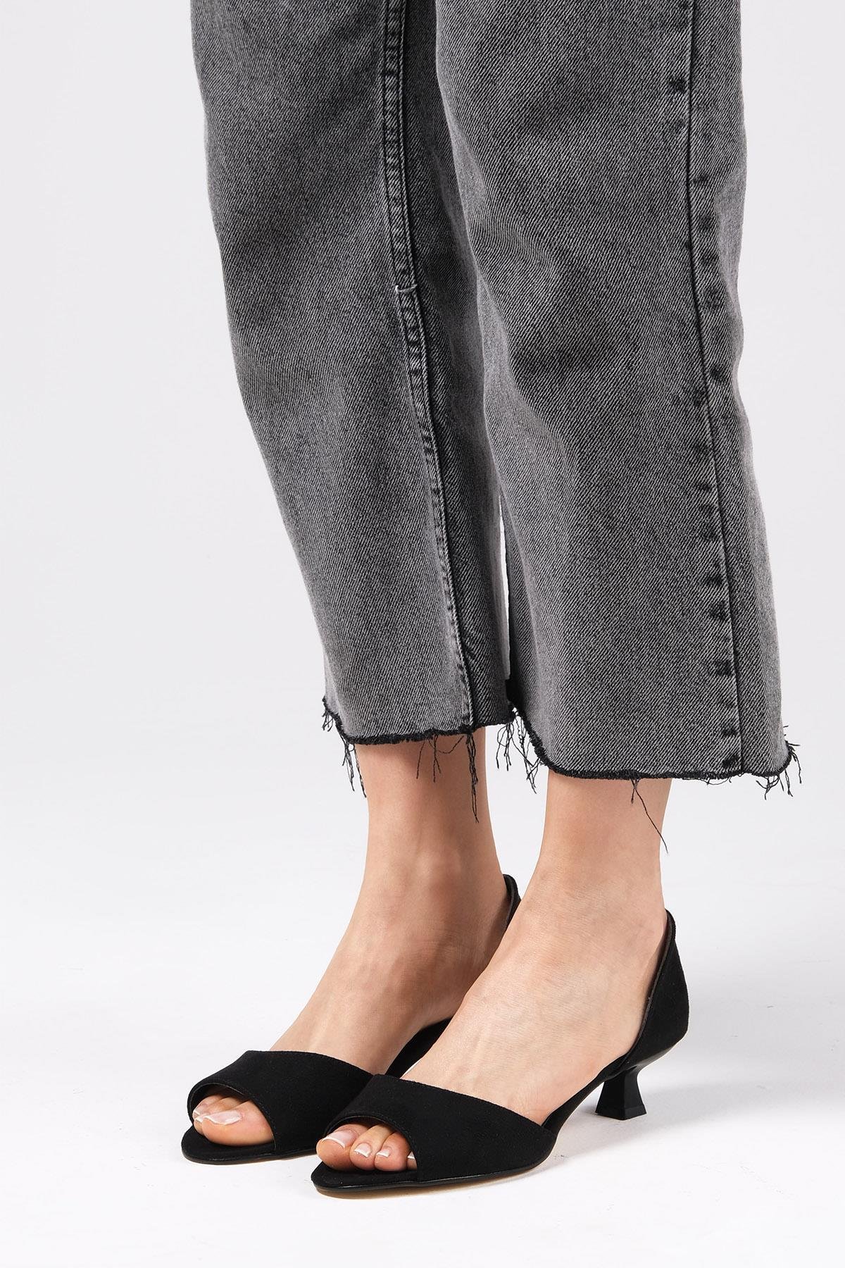 Adrian Siyah Renk Kısa Topuklu Ayakkabı-Kısa Topuklu-Mio Gusto-02253BLS