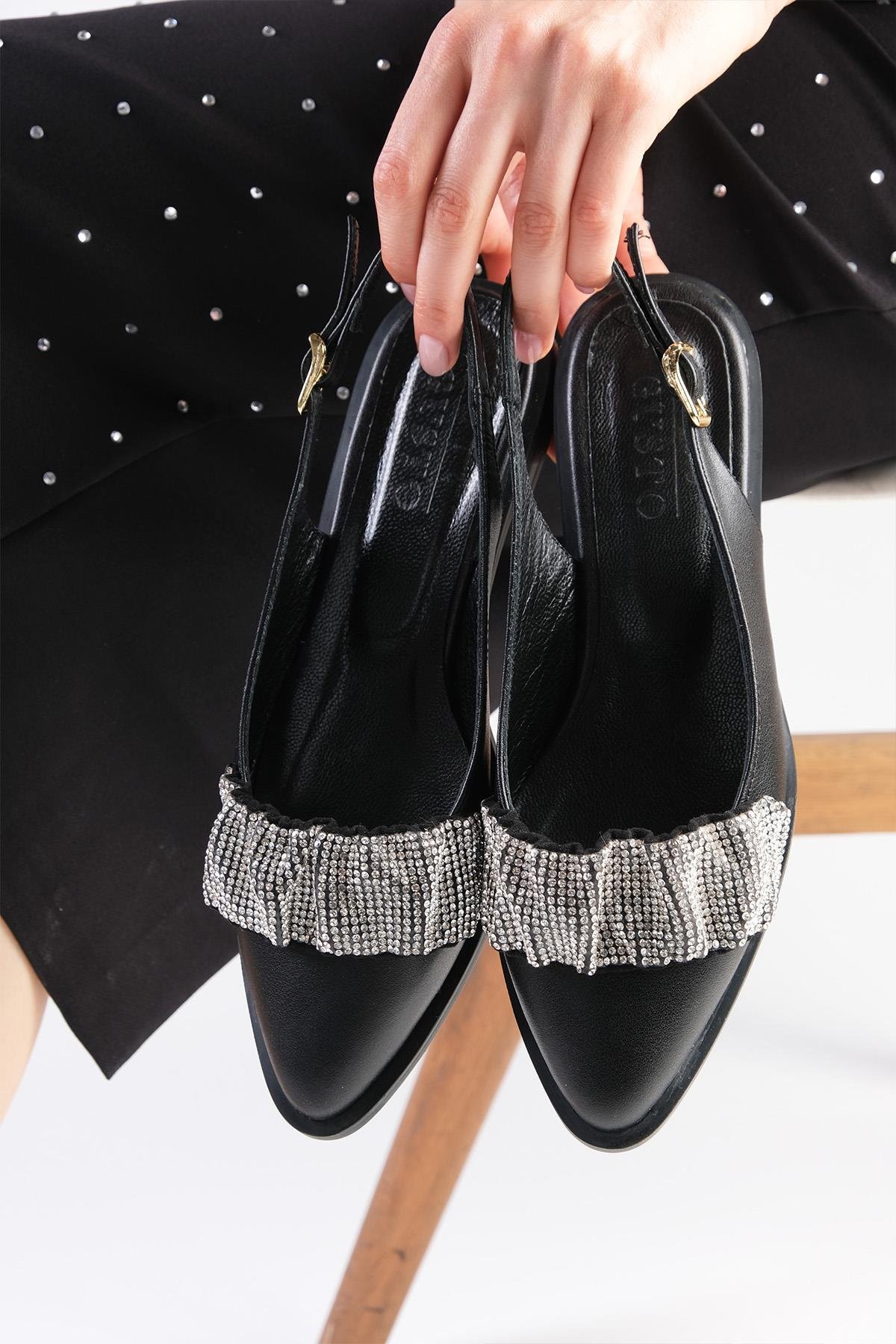 Aisha Hakiki Deri Büzgü Taş Bantlı Siyah Babet-BABET-Mio Gusto-08387BLC