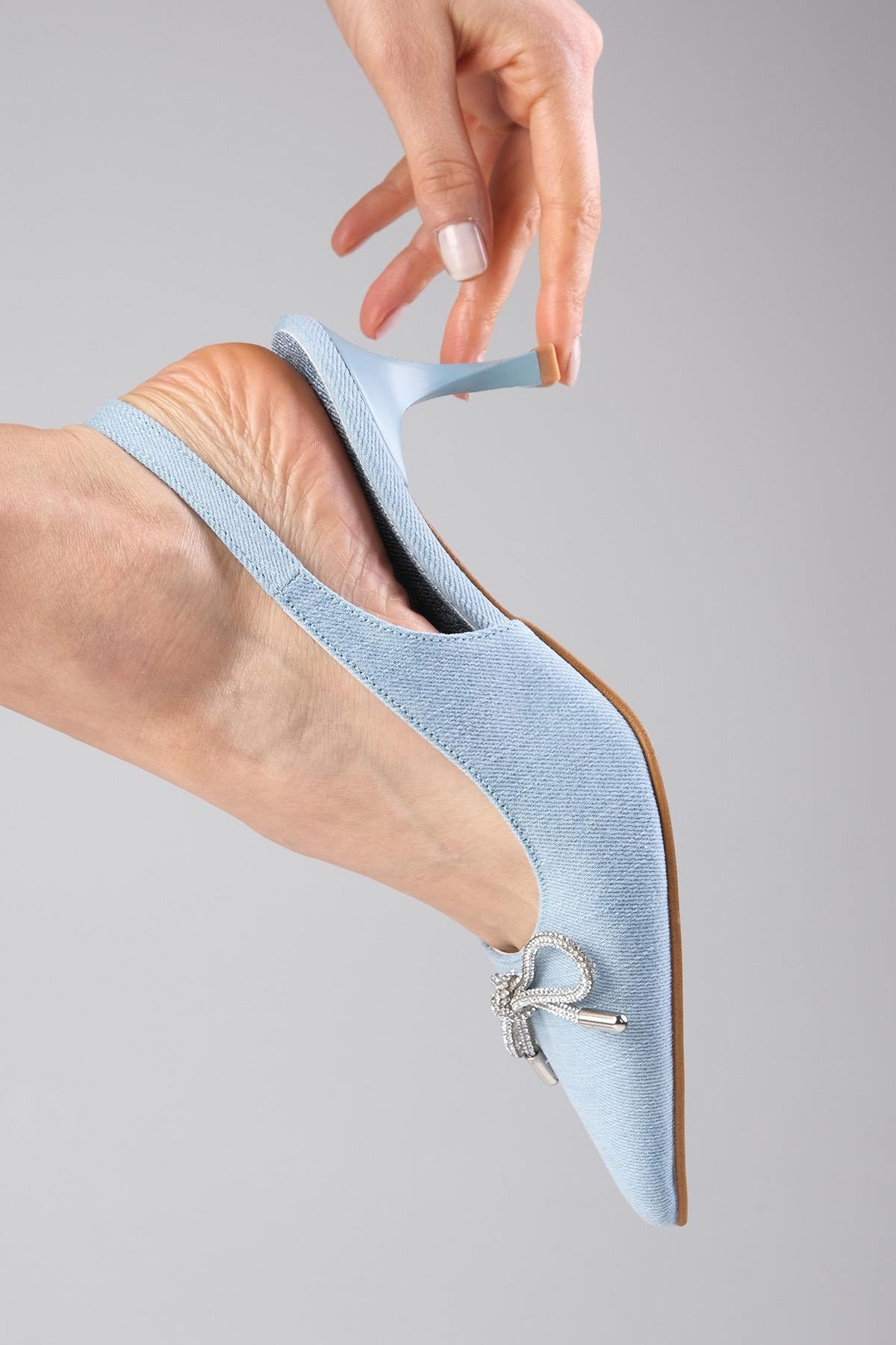 Alexis Mavi Renk Denim Kumaş Topuklu Ayakkabı-Yüksek Topuklu-Mio Gusto-01526BUK