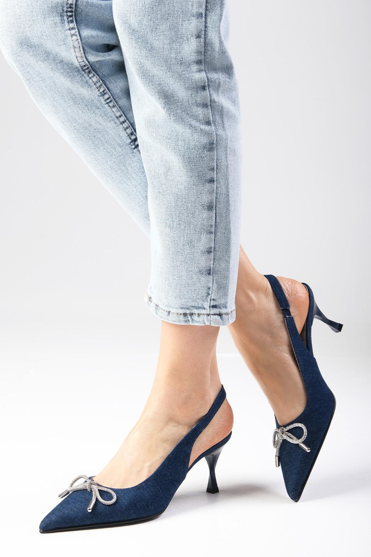 Alexis Lacivert Renk Denim Kumaş Topuklu Ayakkabı-Yüksek Topuklu-Mio Gusto-01526DBK