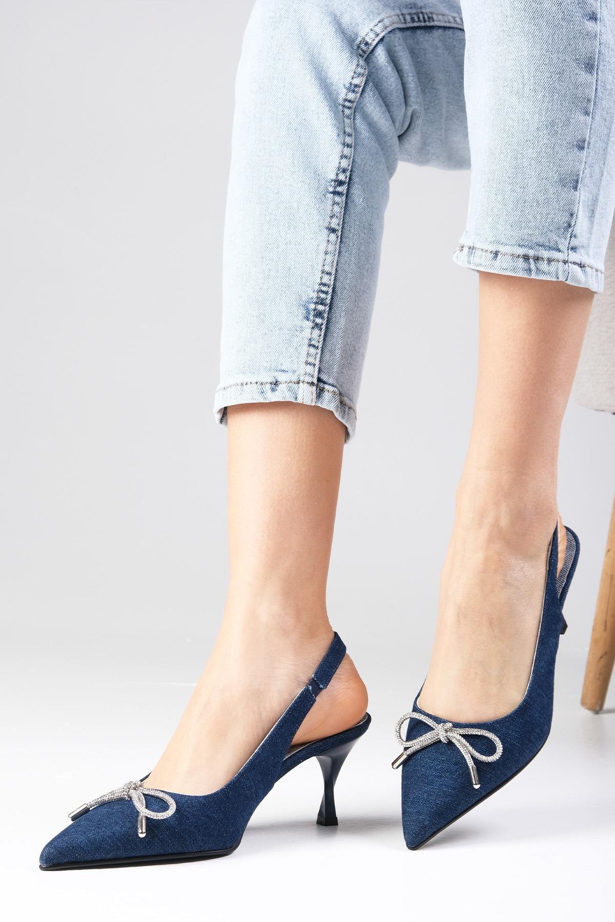 Alexis Lacivert Renk Denim Kumaş Topuklu Ayakkabı-Yüksek Topuklu-Mio Gusto-01526DBK