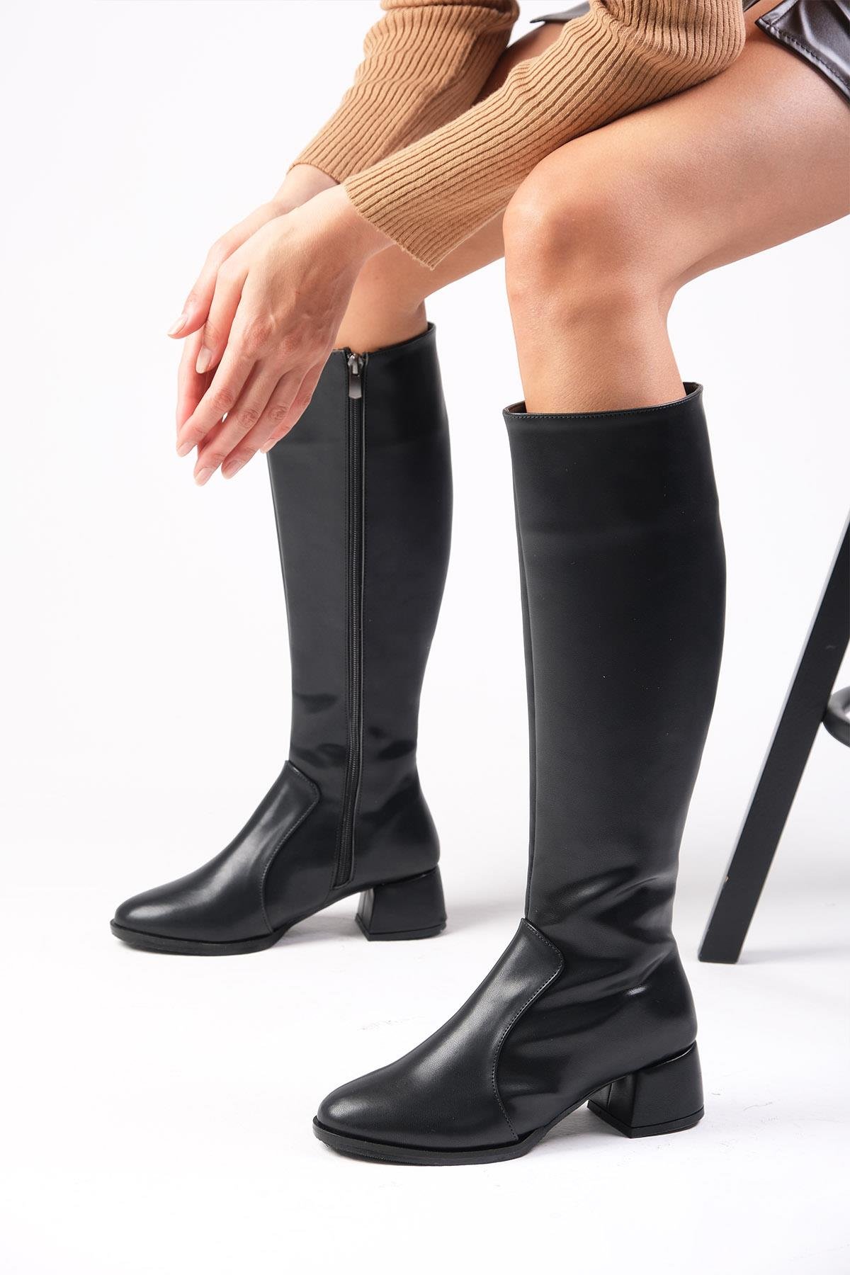 Alice Siyah Renk Oval Burun Fermuarlı Çizme-ÇİZME-Mio Gusto-02270BLC