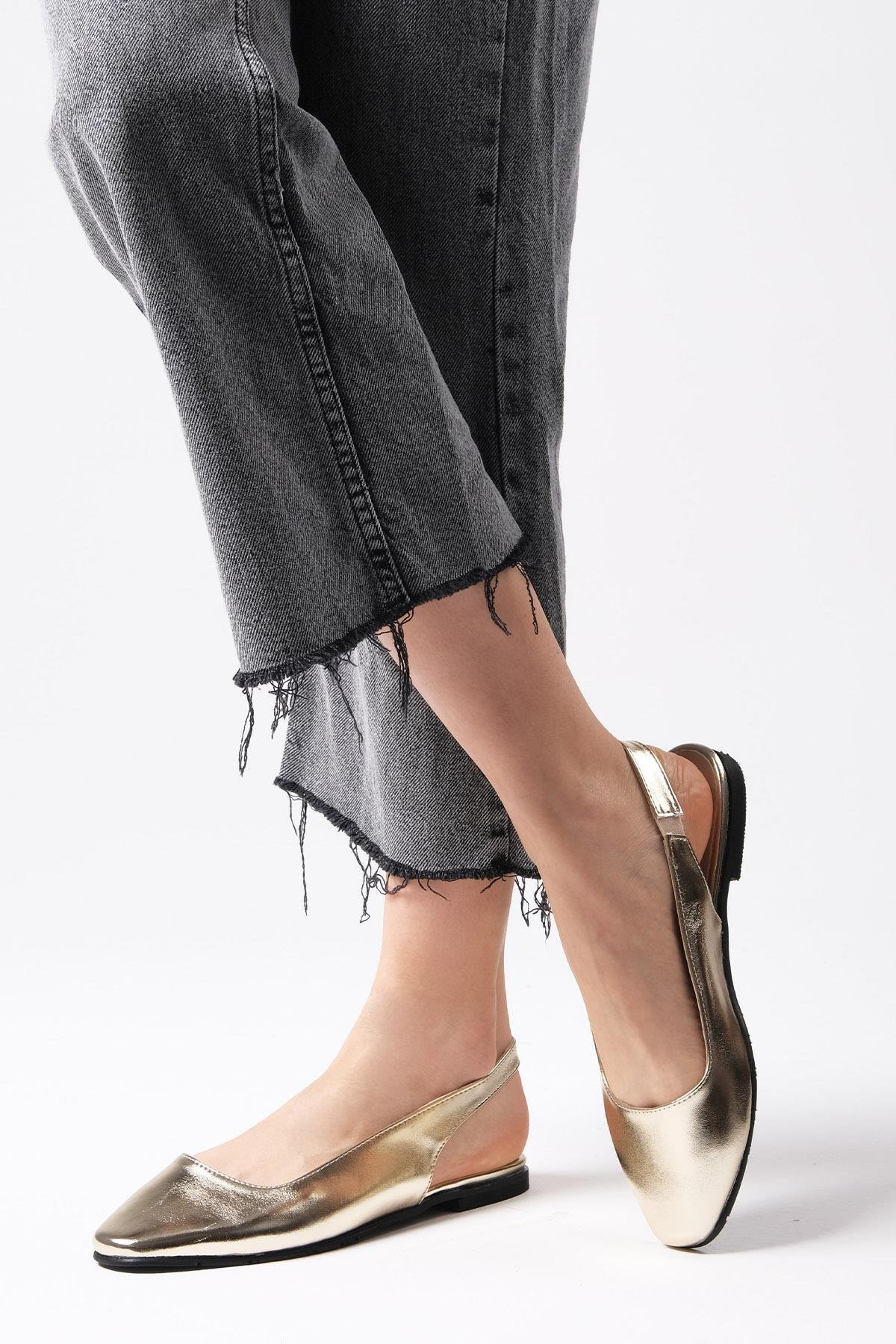 Ally Altın Renk Küt Burun Babet-Flats-Mio Gusto-02232GOC