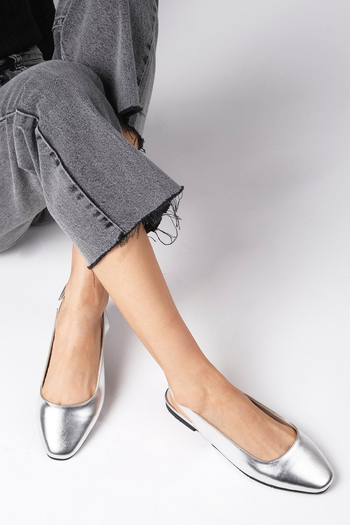 Ally Gümüş Renk Küt Burun Babet-BABET-Mio Gusto-02232SIC