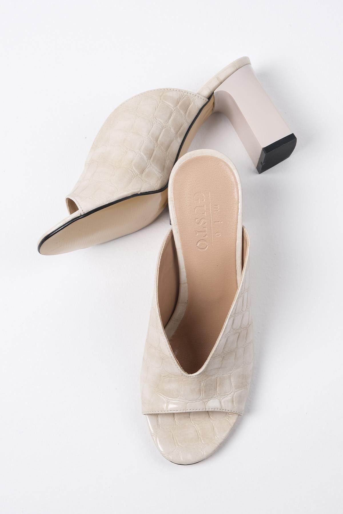 Alona Bej Renk Topuklu Terlik-TERLİK-Mio Gusto-01453BEV