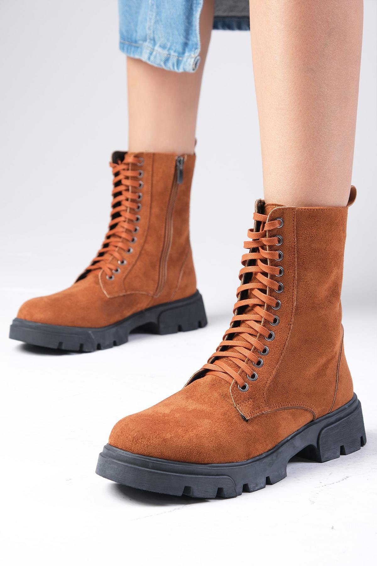 Alvina Taba Renk Süet Postal Bot-Kalın Topuk-Mio Gusto-01500TAS