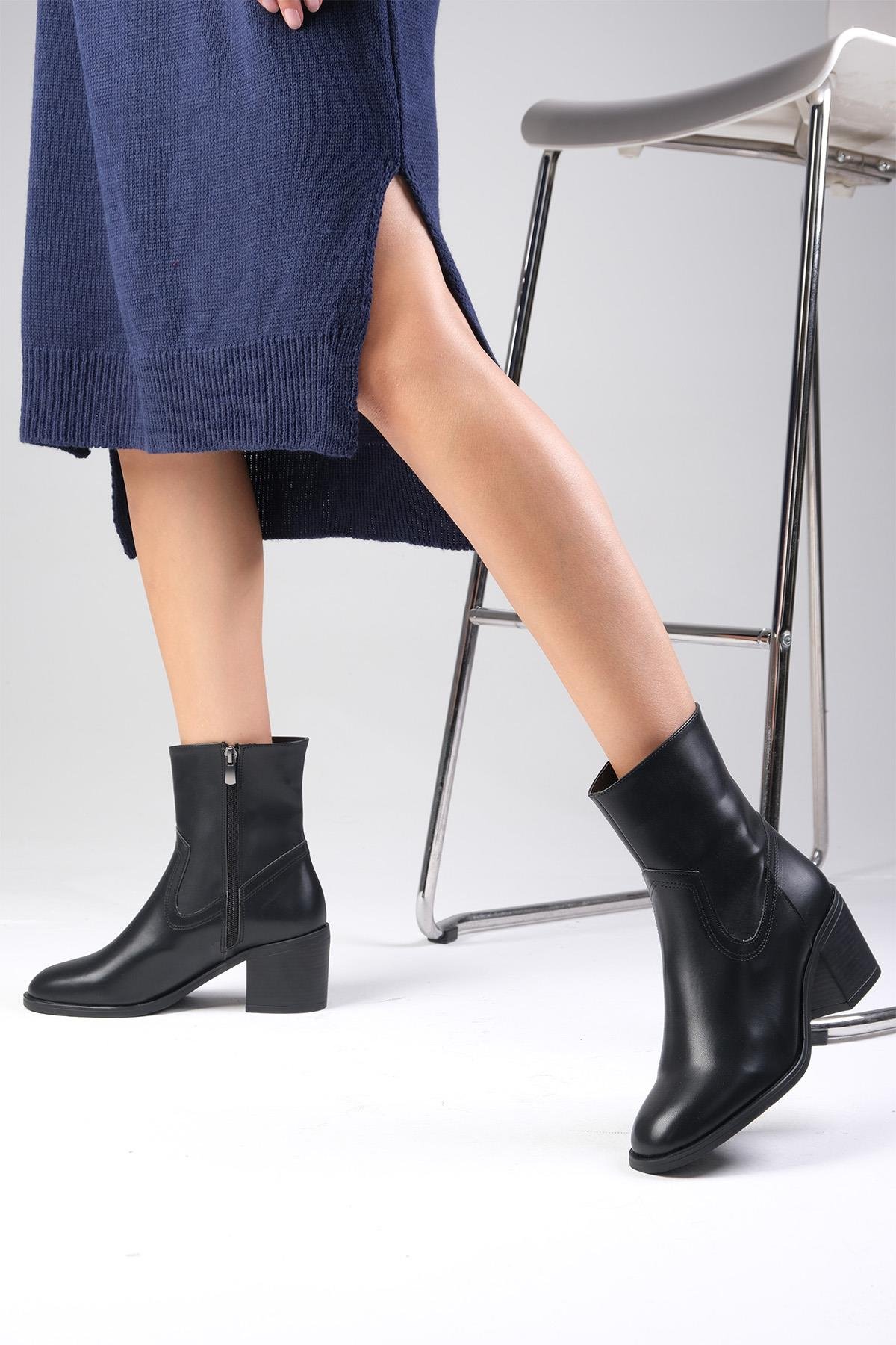Amory Siyah Renk Kalın Topuklu Bot-Kalın Topuk-Mio Gusto-01574BLC