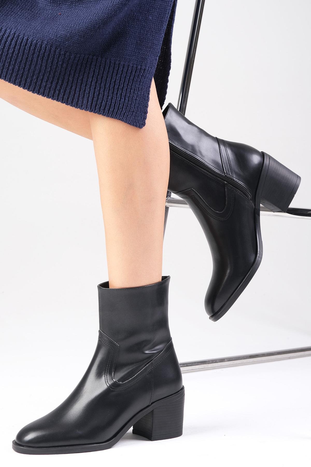 Amory Siyah Renk Kalın Topuklu Bot-Kalın Topuk-Mio Gusto-01574BLC