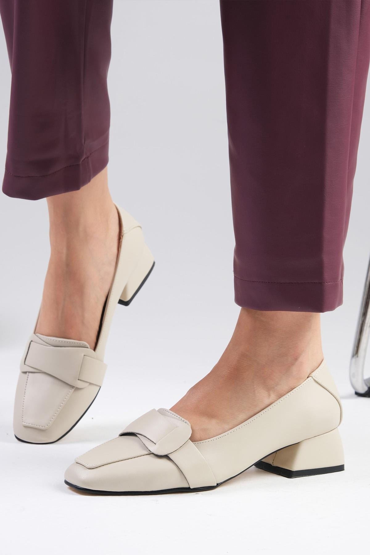 Anneka Bej Renk Kısa Topuklu Ayakkabı-Kısa Topuklu-Mio Gusto-01485BEC