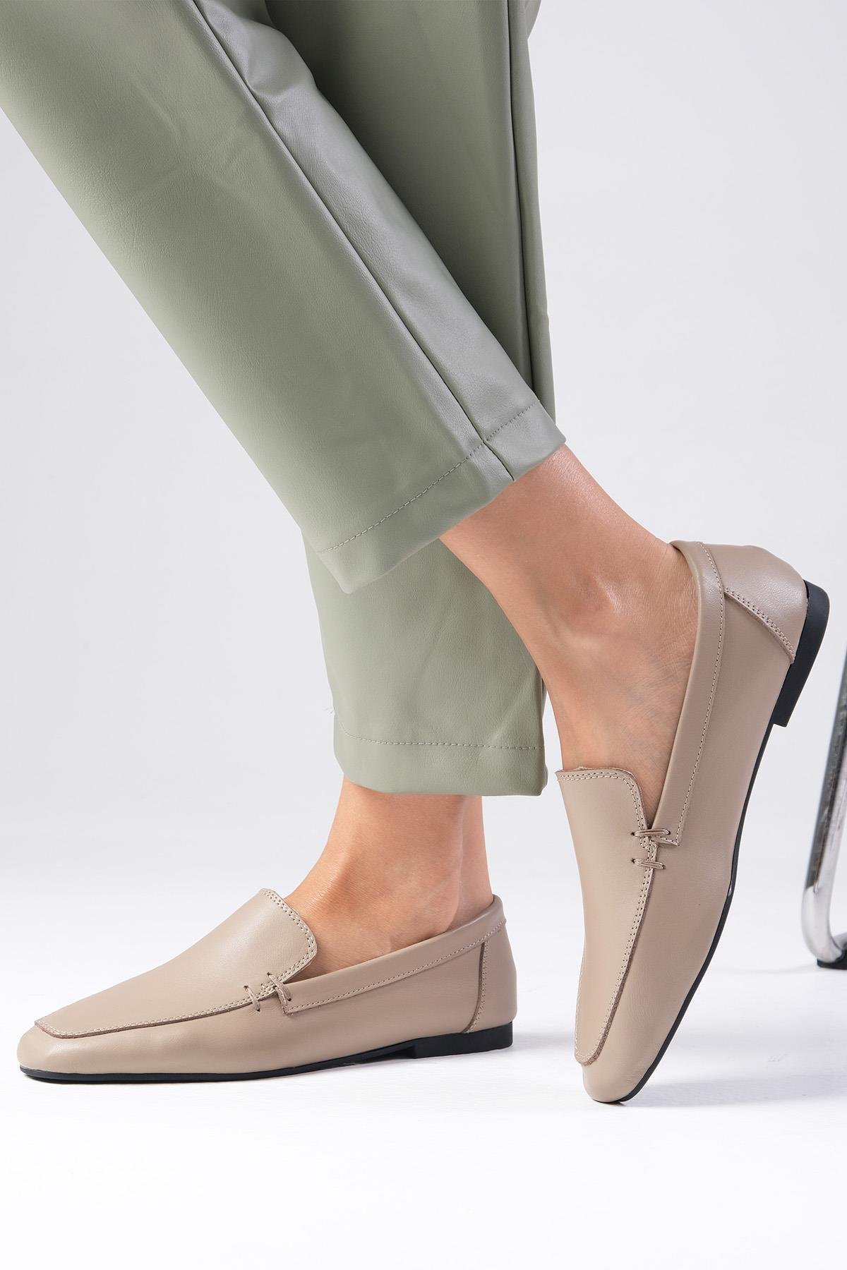 Aria Hakiki Deri Vizon Renk Loafer-DÜZ AYAKKABI-Mio Gusto-01561MIC