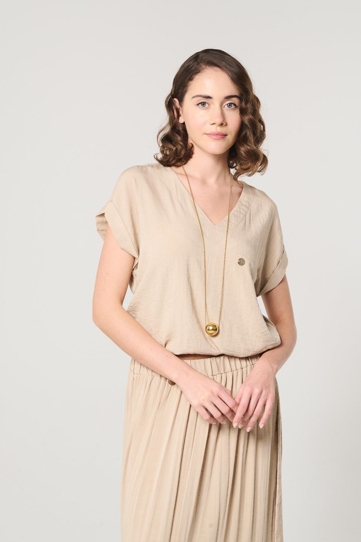 Bej Renk Kare Cepli Bluz