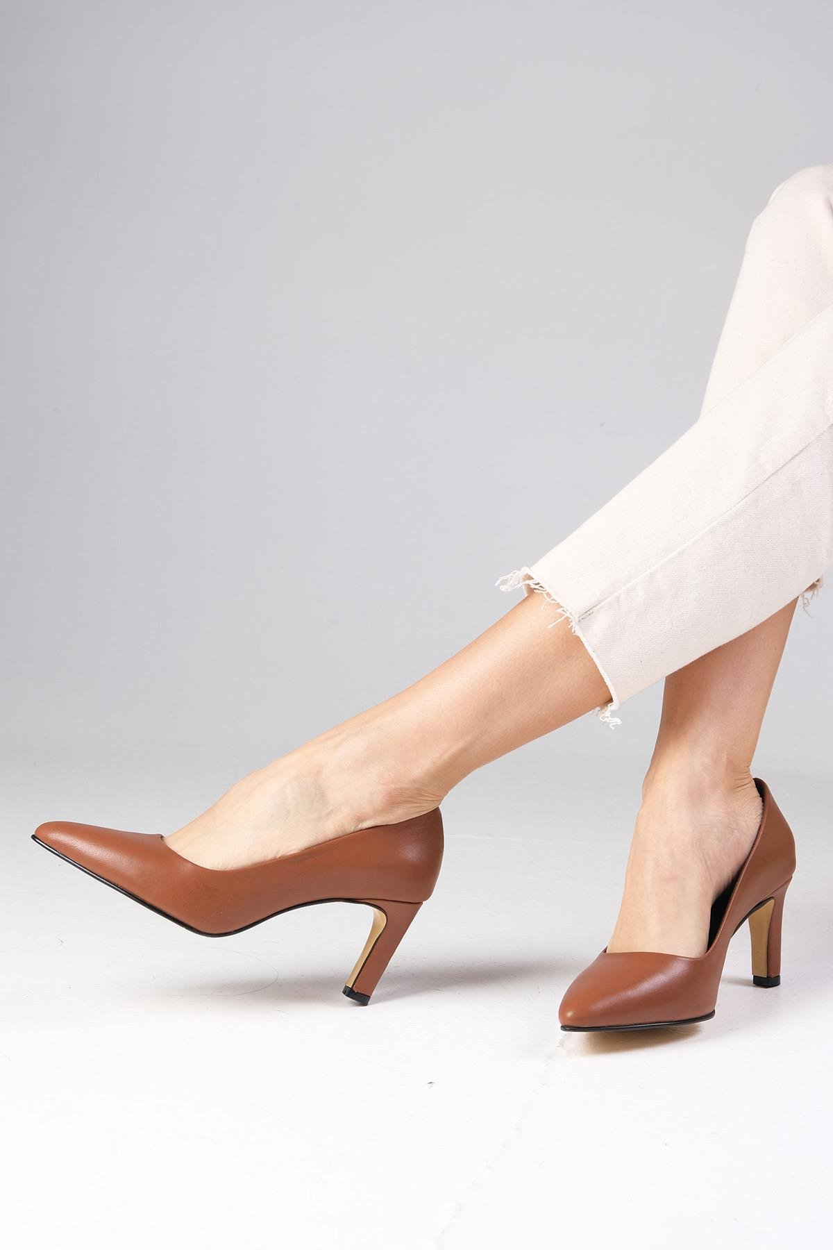 Beliz Genuine Leather Tan-Low Heels-Mio Gusto-01305TAC
