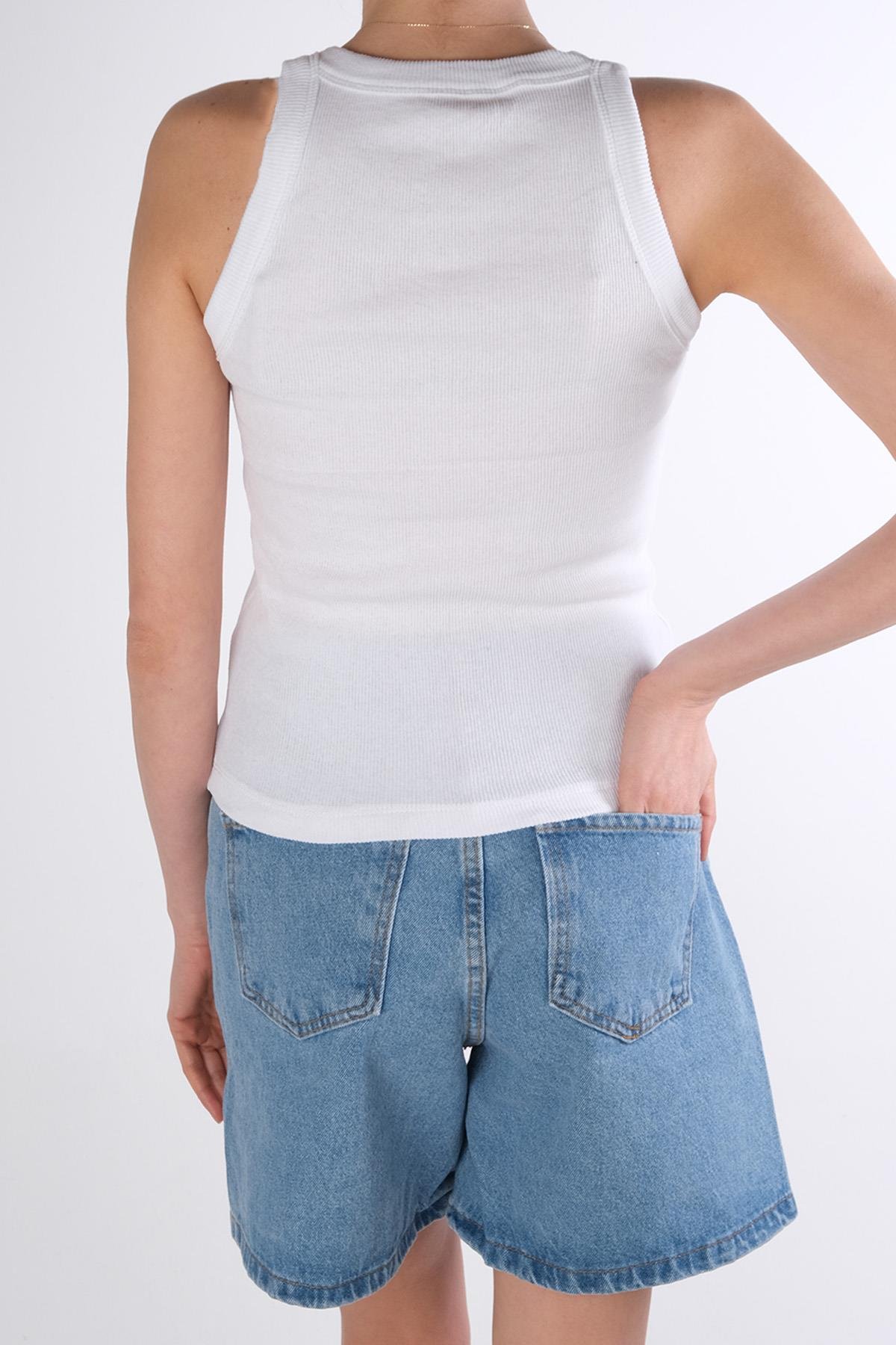 Beyaz Renk  Kadın Halter Yaka Atlet Modelleri