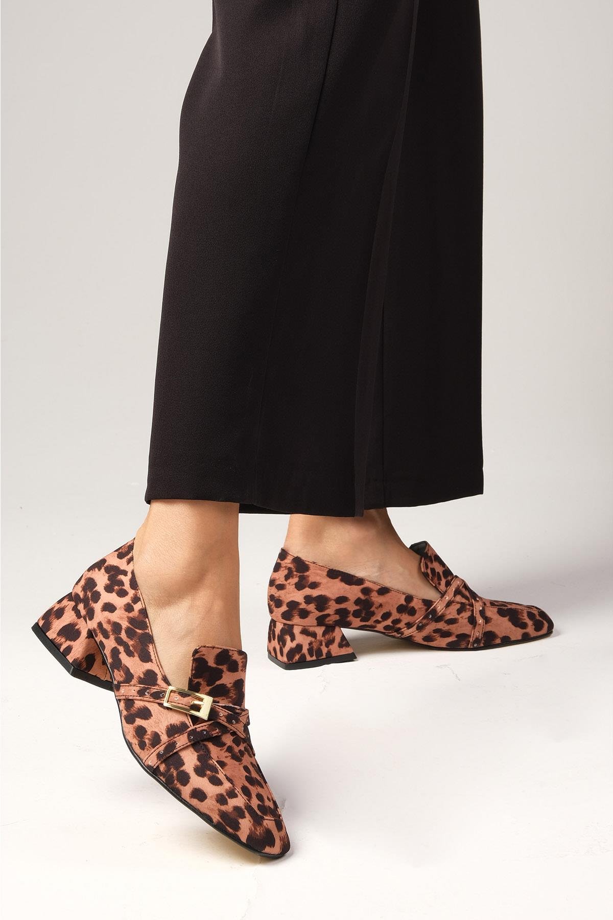 Blanche Leopar Desenli Kısa Topuklu Ayakkabı-Kısa Topuklu-Mio Gusto-01486LEK