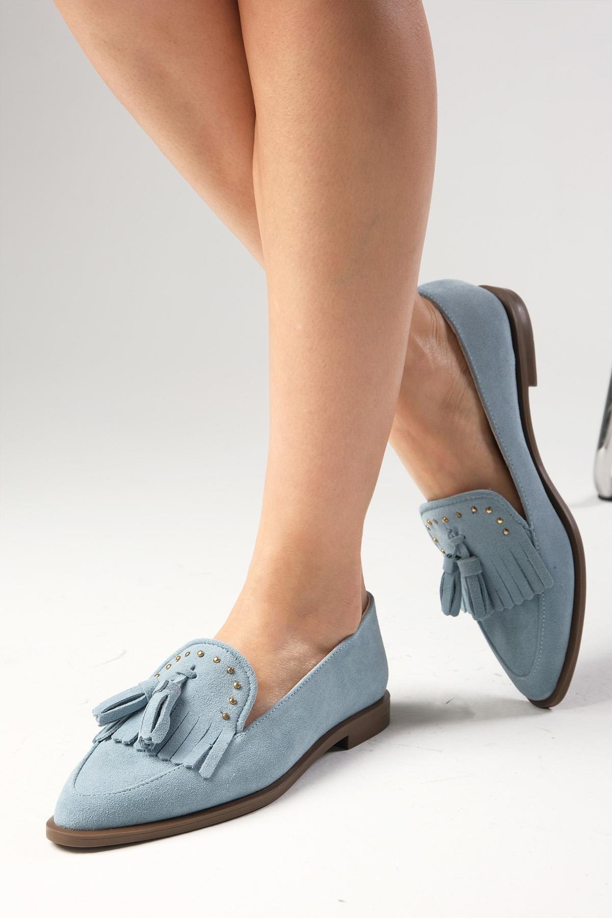 Brianna Hakiki Süet Mavi Zımbalı Püsküllü Loafer-DÜZ AYAKKABI-Mio Gusto-08382BUS