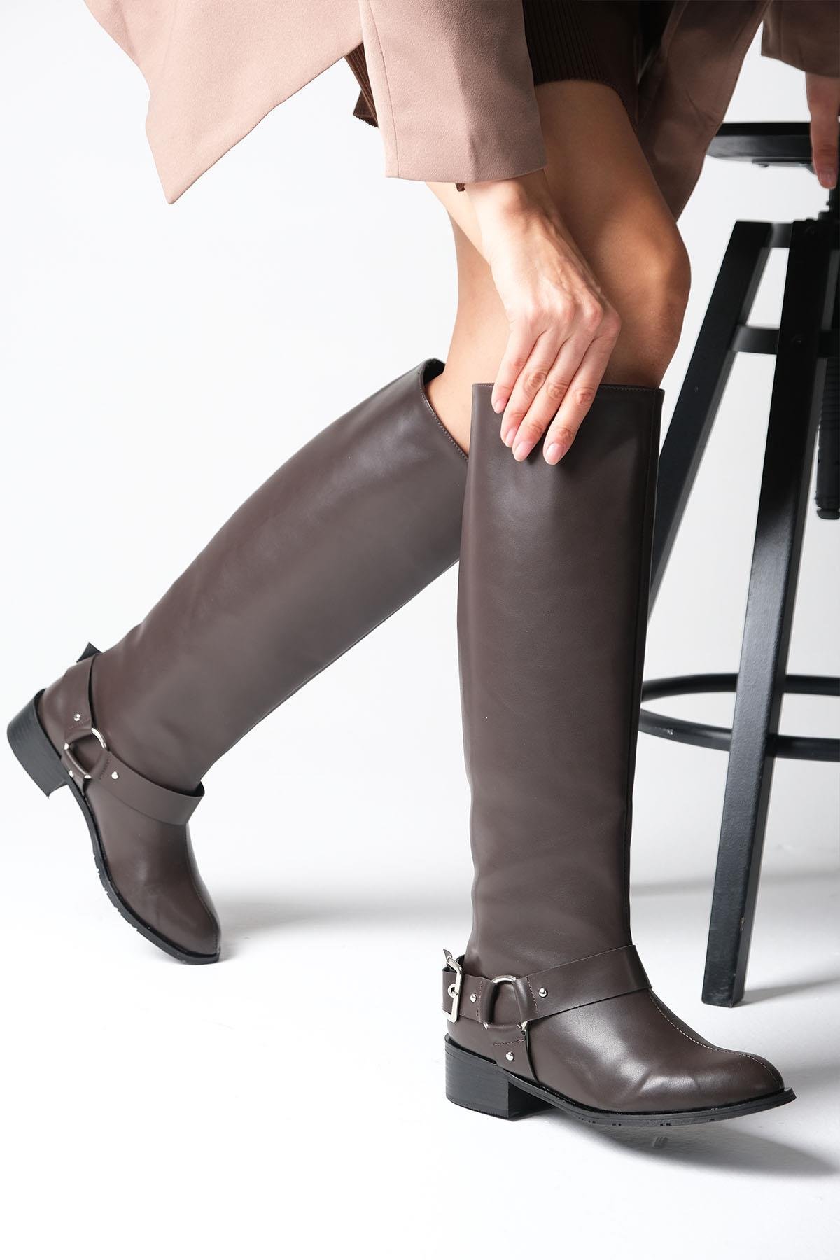 Brielle Kahverengi Fermuarsız Biker Çizme-ÇİZME-Mio Gusto-02321BRC