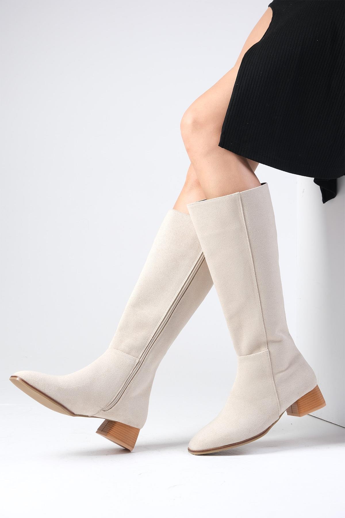 Briony Bej Renk Süet Küt Burun Fermuarlı Çizme-ÇİZME-Mio Gusto-01492BES