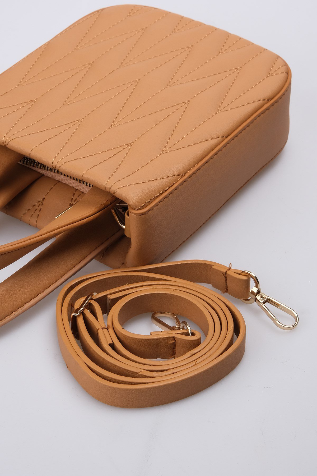 Camel Renk Mini Boy El ve Omuz Çantası-ÇANTA-Mio Gusto-C0016CMC