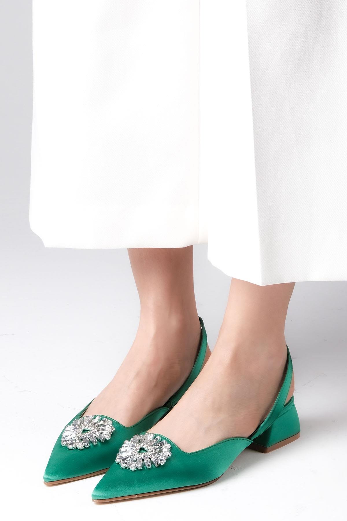 Claudia Yeşil Renk Kısa Topuklu Ayakkabı-Kısa Topuklu-Mio Gusto-01448GNK