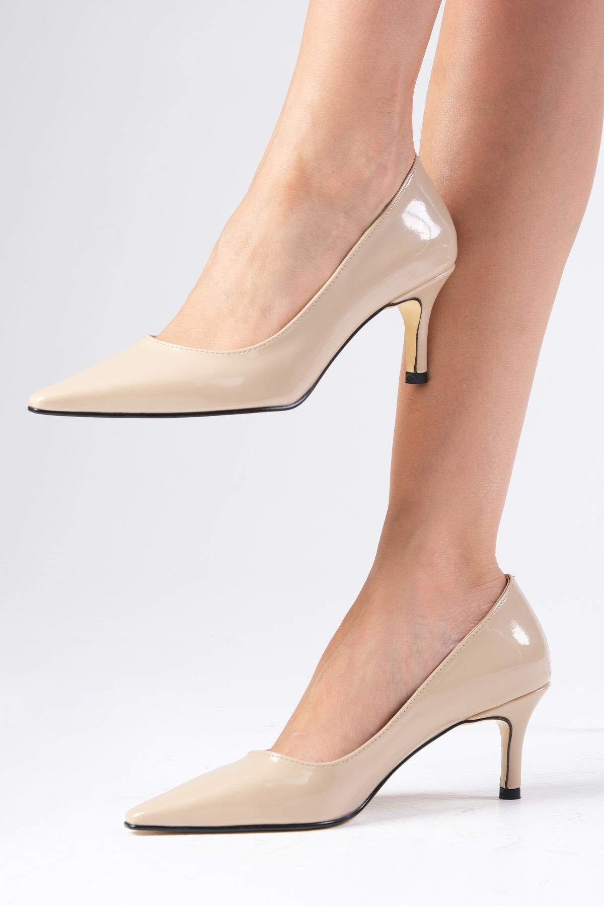 Claudine Ten Rengi Topuklu Ayakkabı-Low Heels-Mio Gusto-02333NUR