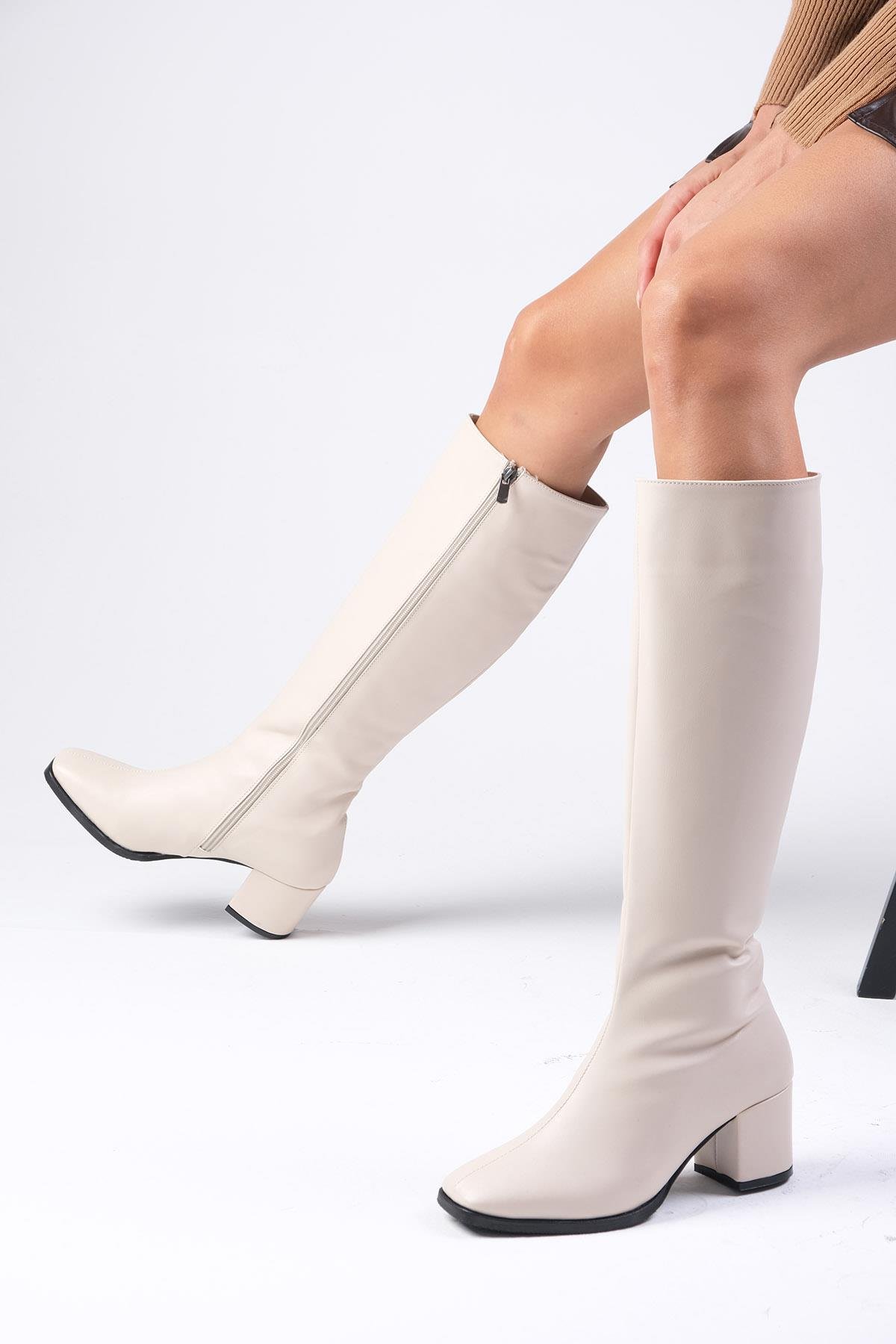 Courtney Ten Rengi Küt Burun Çizme-Boots-Mio Gusto-02151NUC