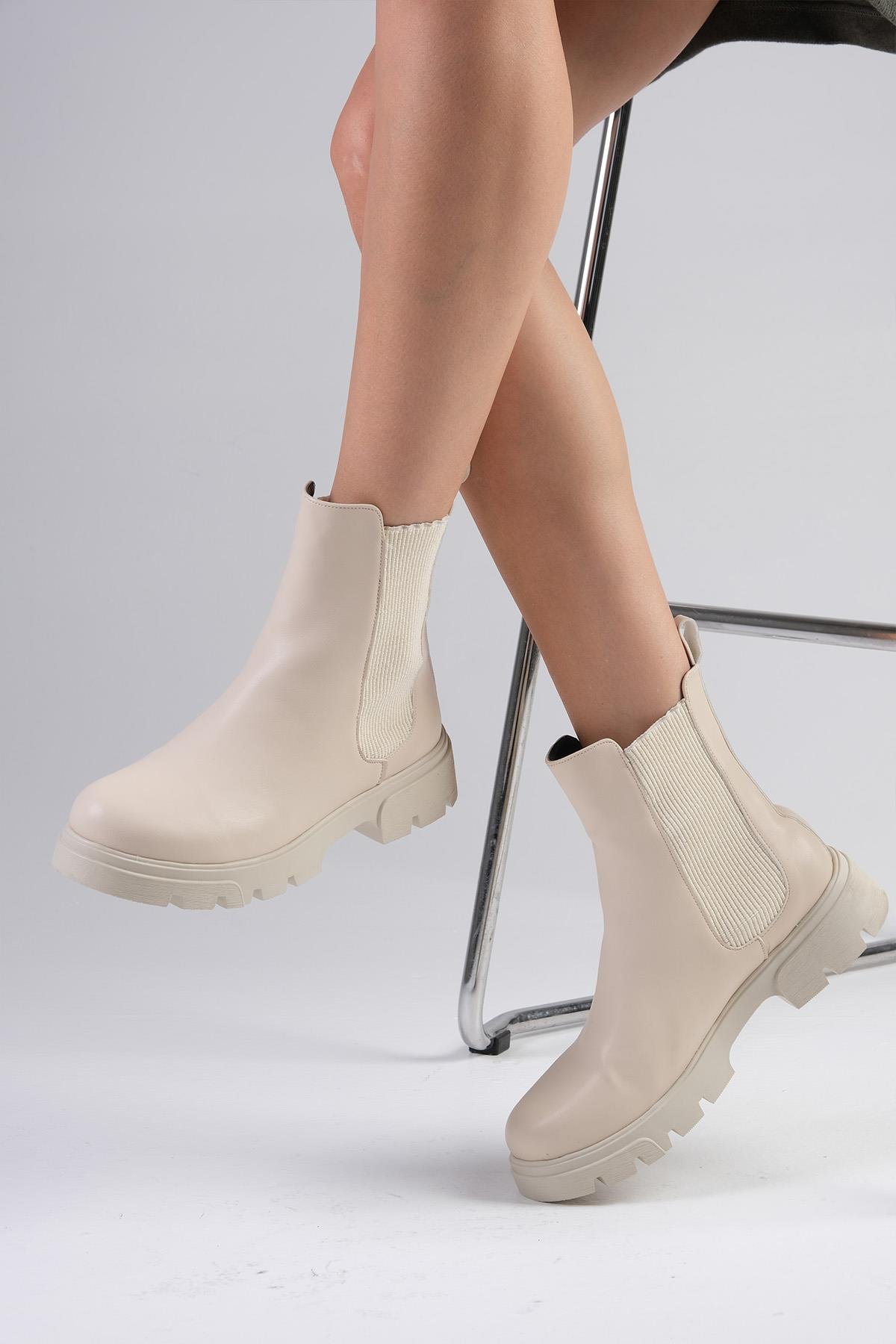 Debora Bej Renk Kalın Tabanlı Lastikli Bot-Kalın Topuk-Mio Gusto-01498BEC