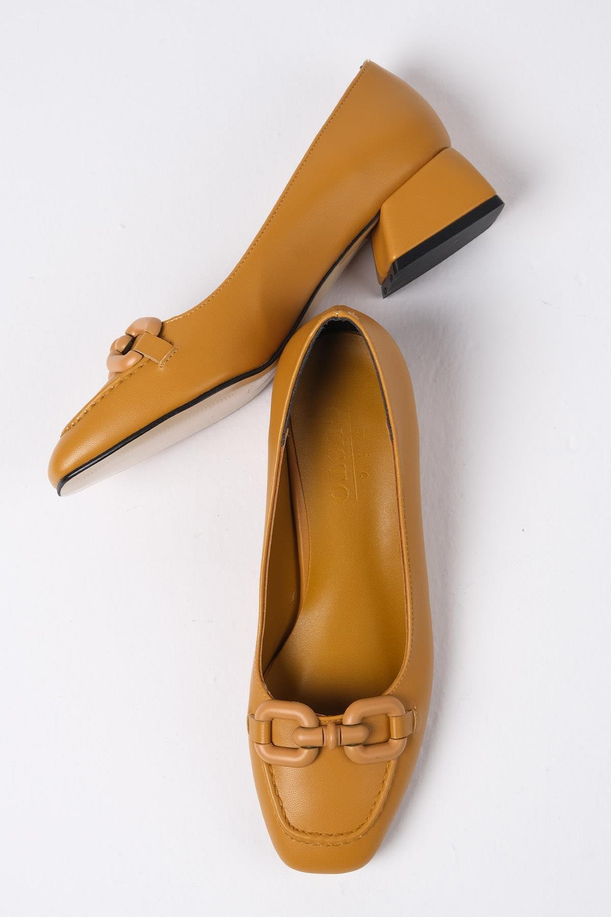 Dolly Hardal Rengi Kısa Topuklu Ayakkabı-Kısa Topuklu-Mio Gusto-01458CMC