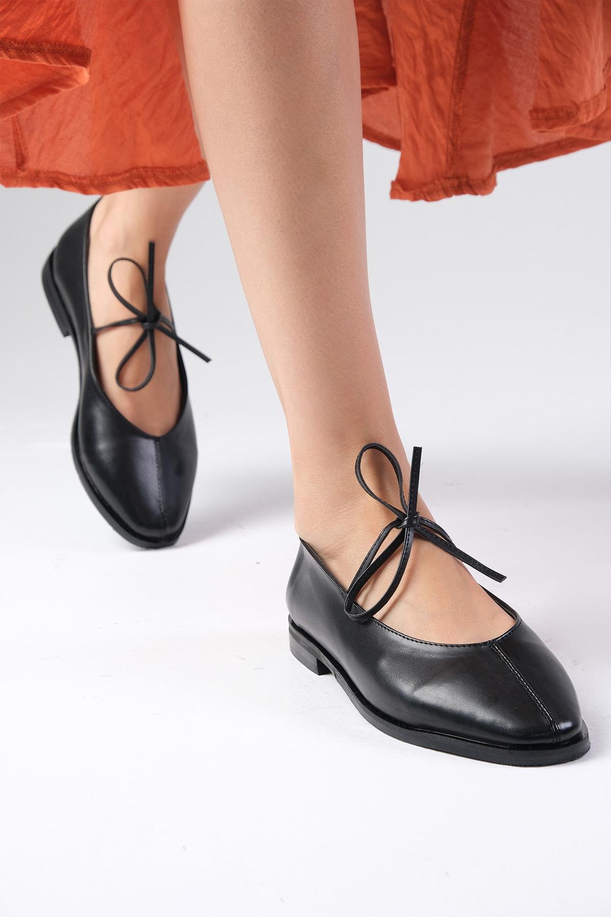 Eaine Siyah Renk Babet Ayakkabı-Flats-Mio Gusto-02336BLC