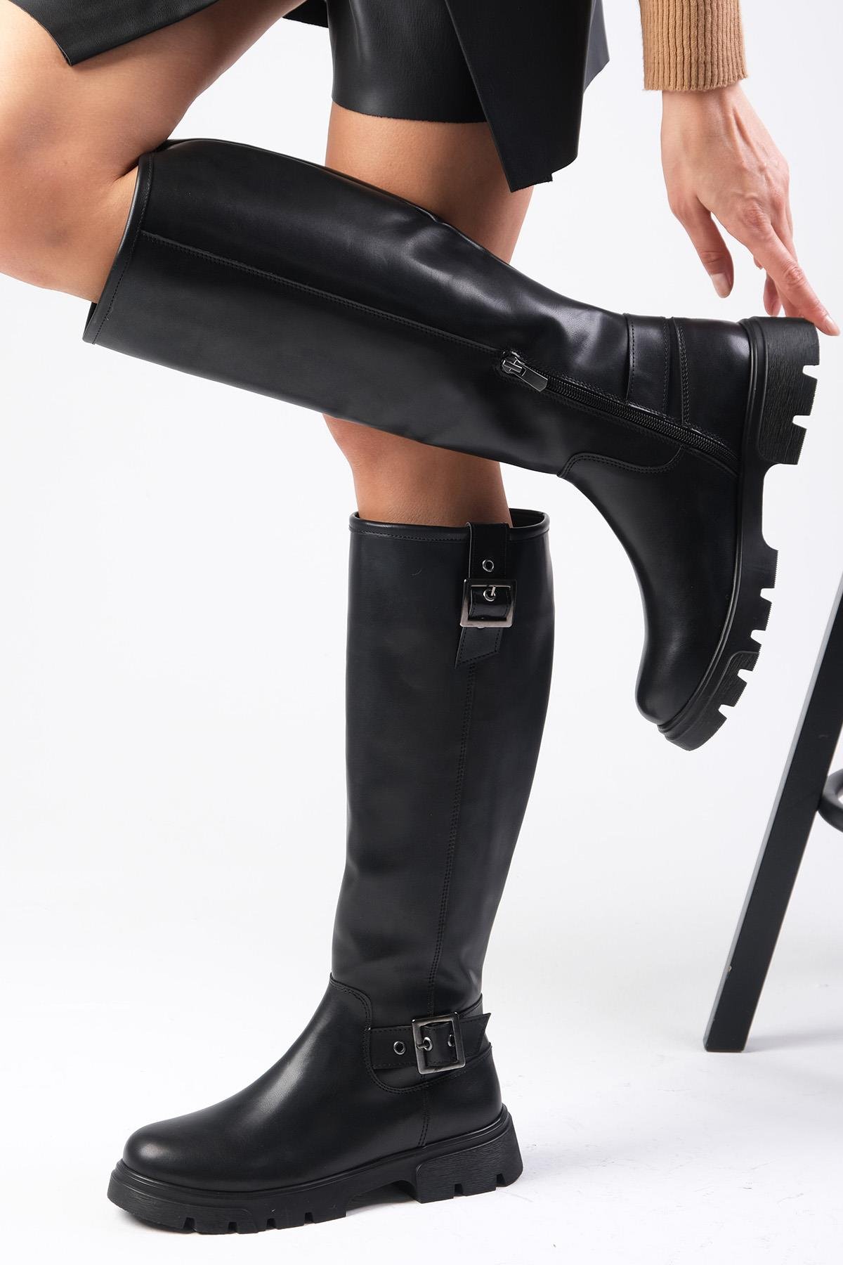 Edith Siyah Renk Kalın Tabanlı Çizme-ÇİZME-Mio Gusto-01580BLC