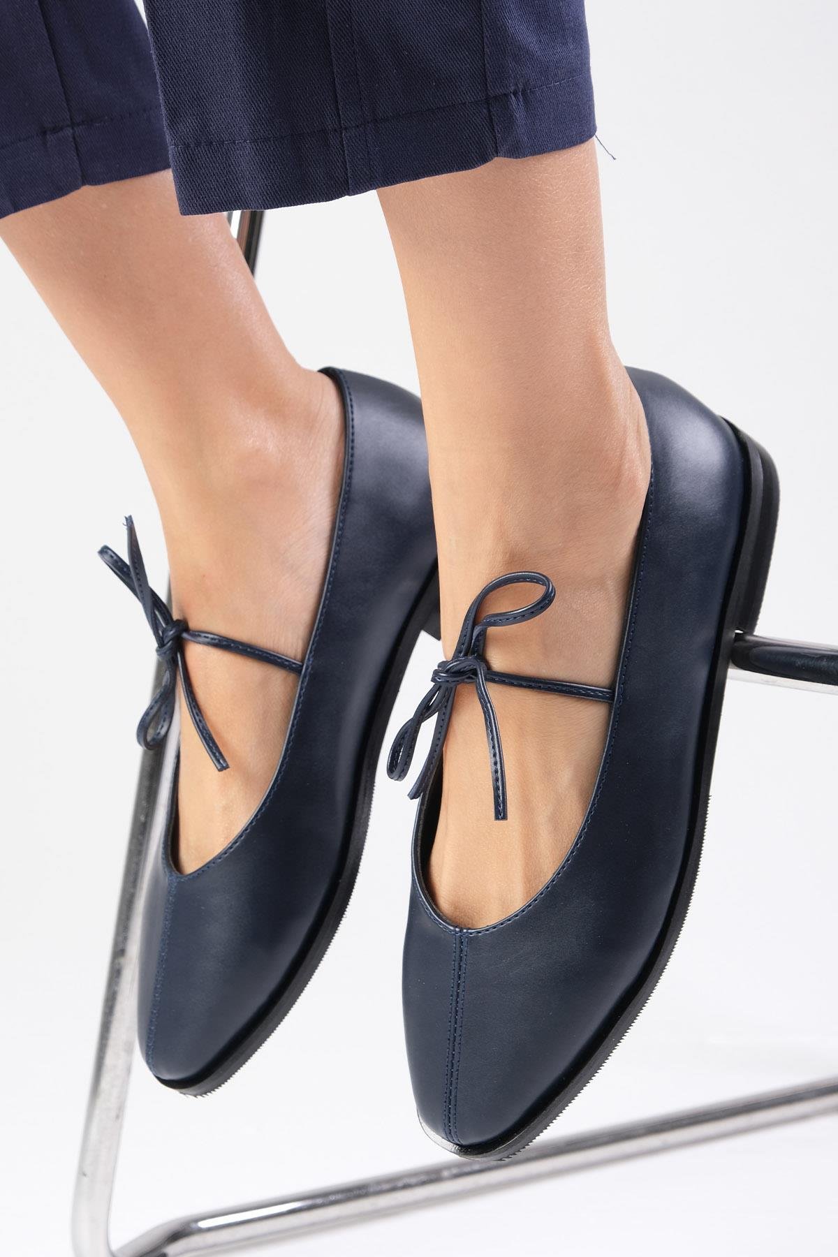 Elaine Lacivert Renk Babet Ayakkabı-BABET-Mio Gusto-02336DBC