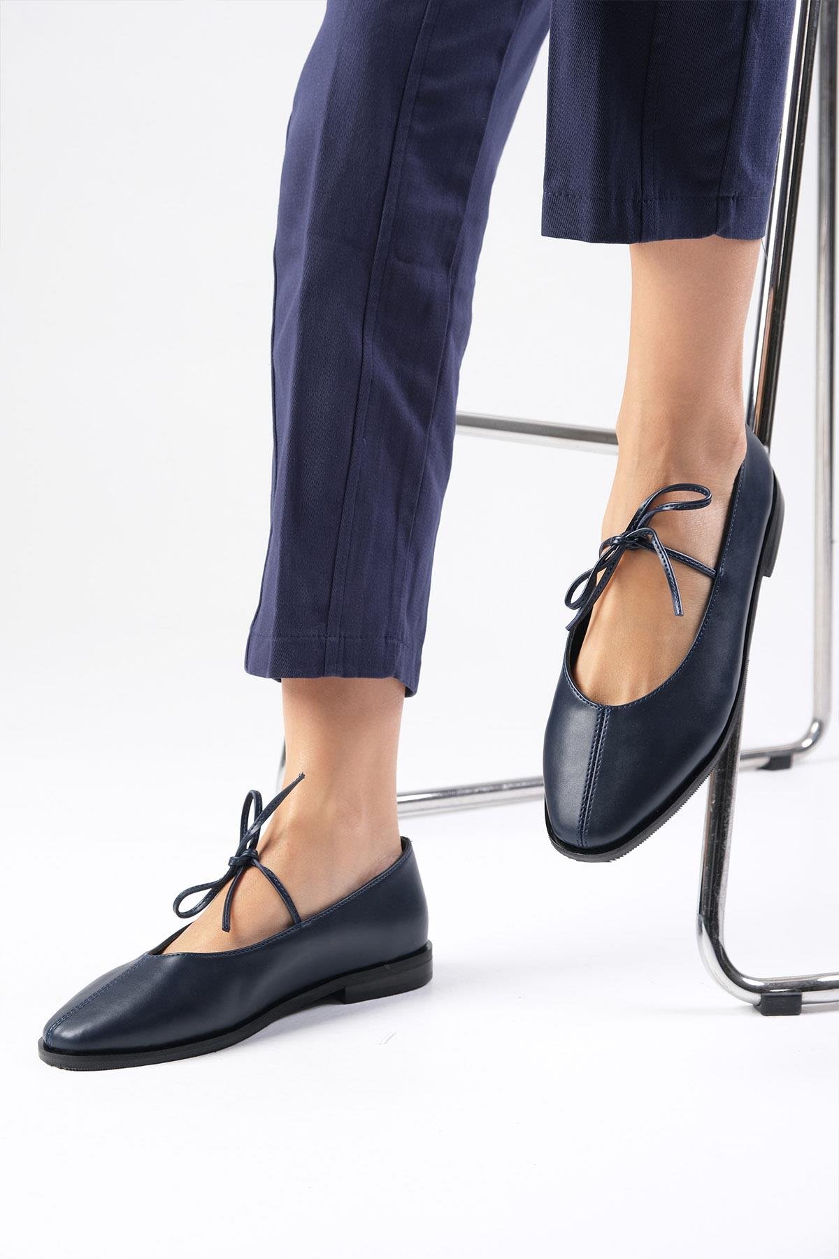 Elaine Lacivert Renk Babet Ayakkabı-BABET-Mio Gusto-02336DBC