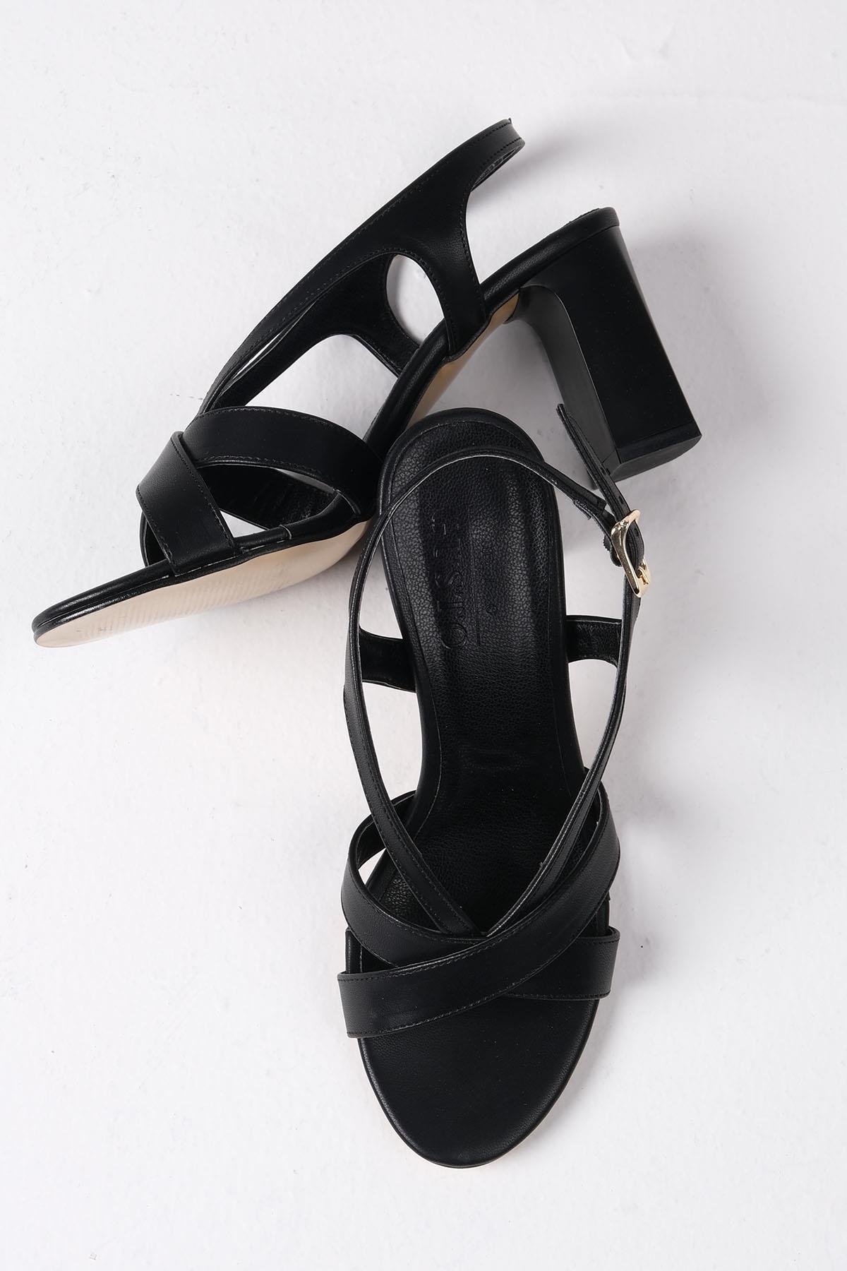 Eloise Siyah Renk Topuklu Sandalet-SANDALET-Mio Gusto-01473BLC