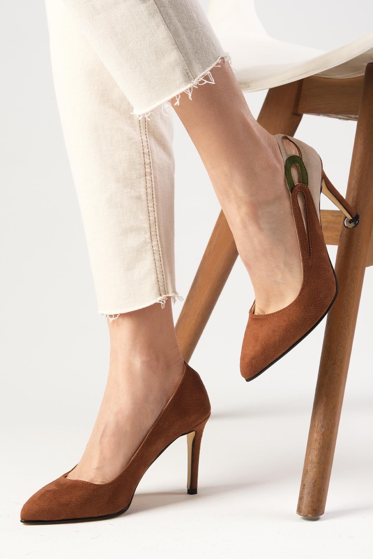 Elvira Taba Süet Renk Bloklu Stiletto-Yüksek Topuklu-Mio Gusto-02190TAS