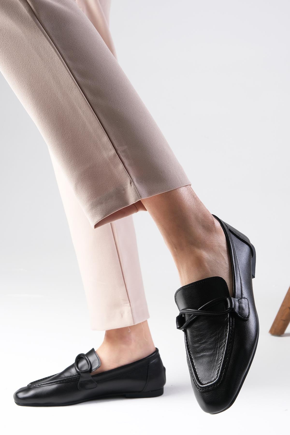 Fiona Hakiki Deri Siyah Renk Loafer-DÜZ AYAKKABI-Mio Gusto-01531BLC