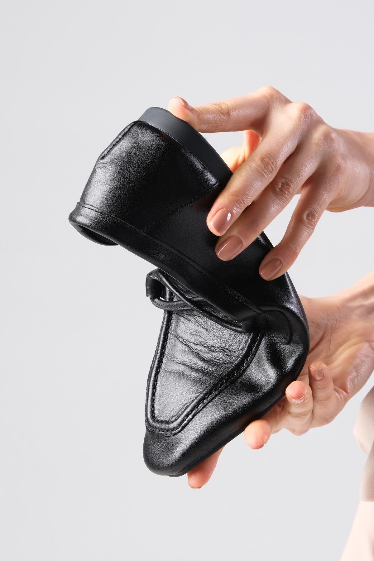 Fiona Hakiki Deri Siyah Renk Loafer-DÜZ AYAKKABI-Mio Gusto-01531BLC