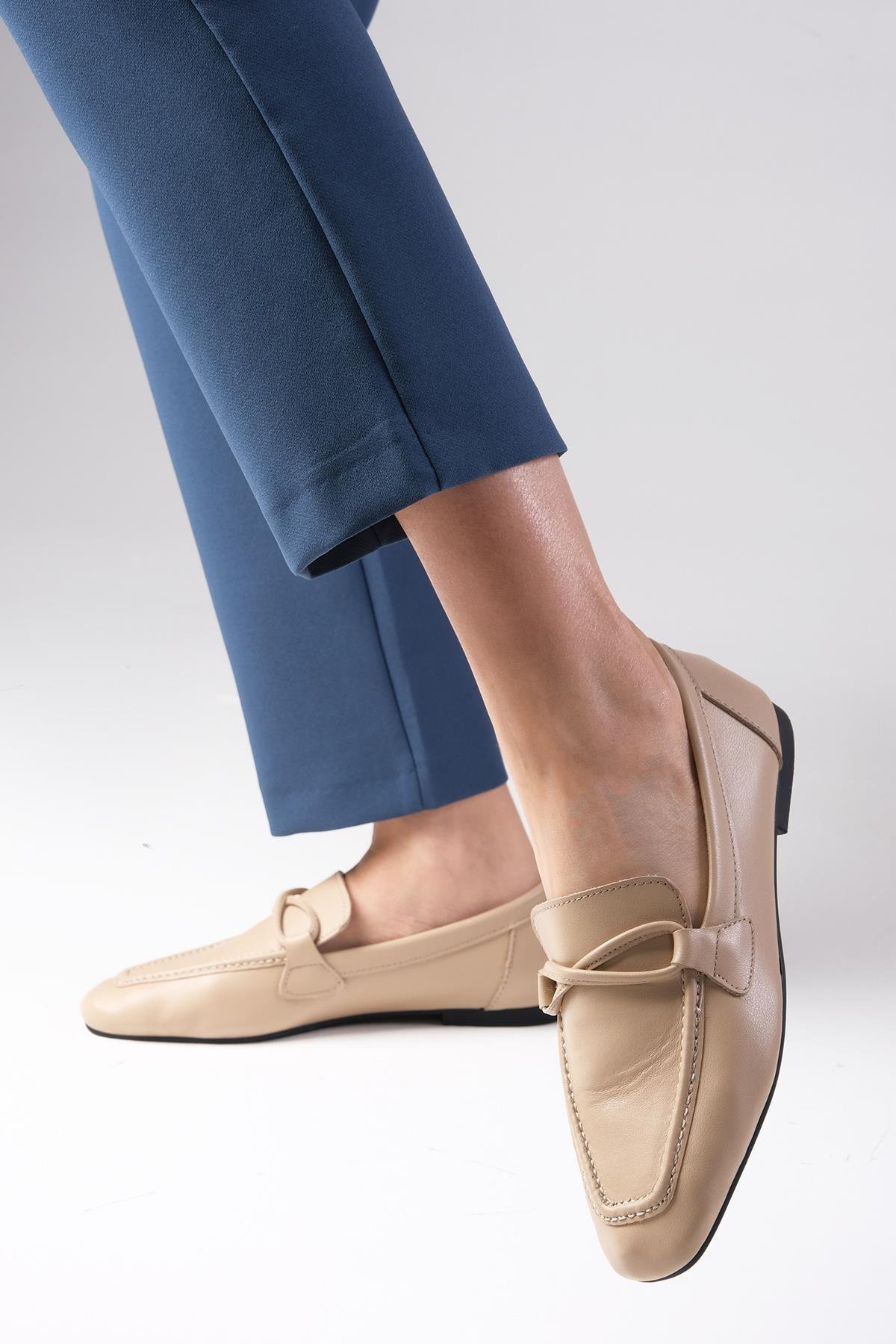 Fiona Hakiki Deri Ten Rengi Loafer-Düz Ayakkabı-Mio Gusto-01531NUC