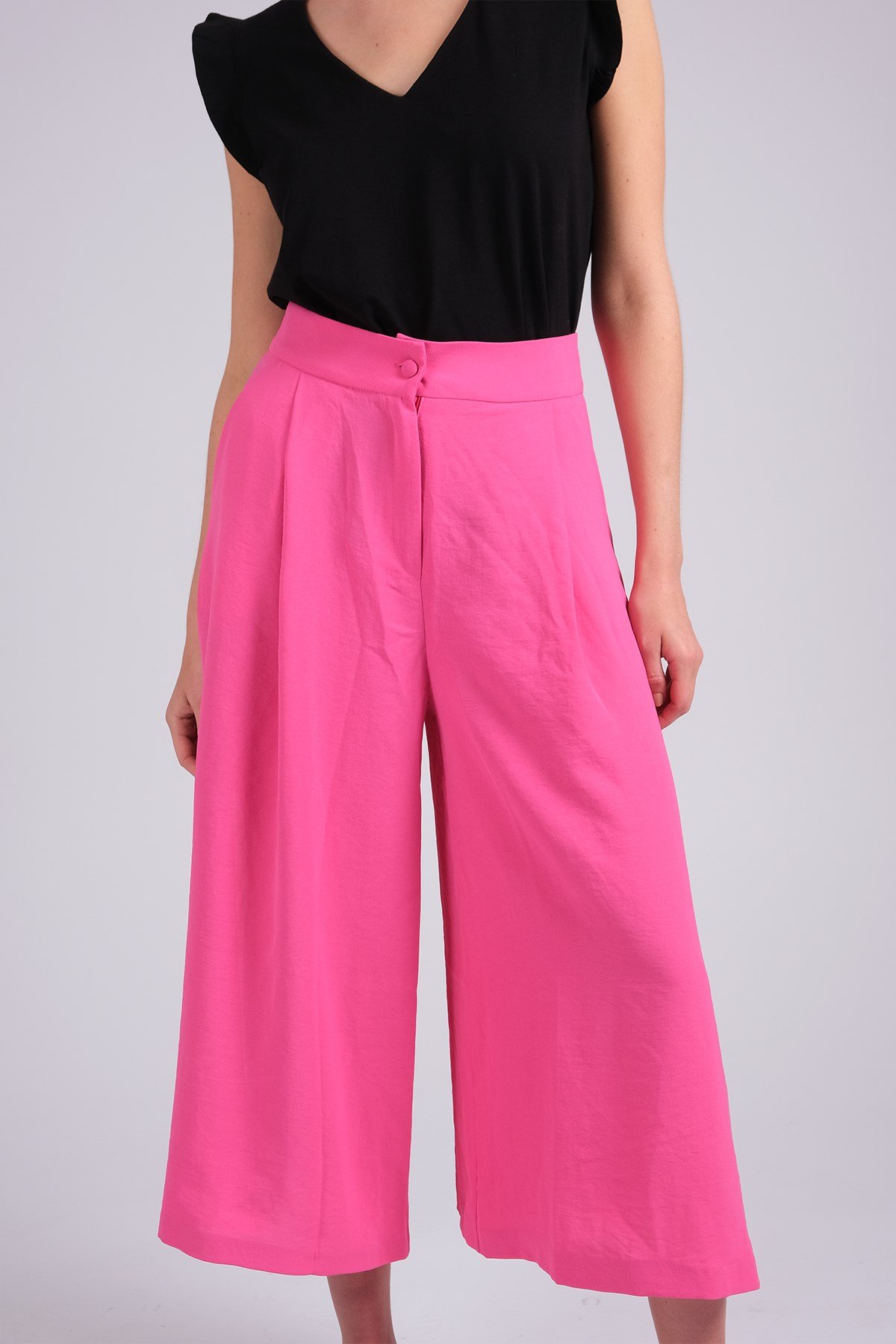 Fuşya Renk Yanları Yırtmaçlı Kadın Pantalon-Pantolon-Mio Gusto-G0021FUK