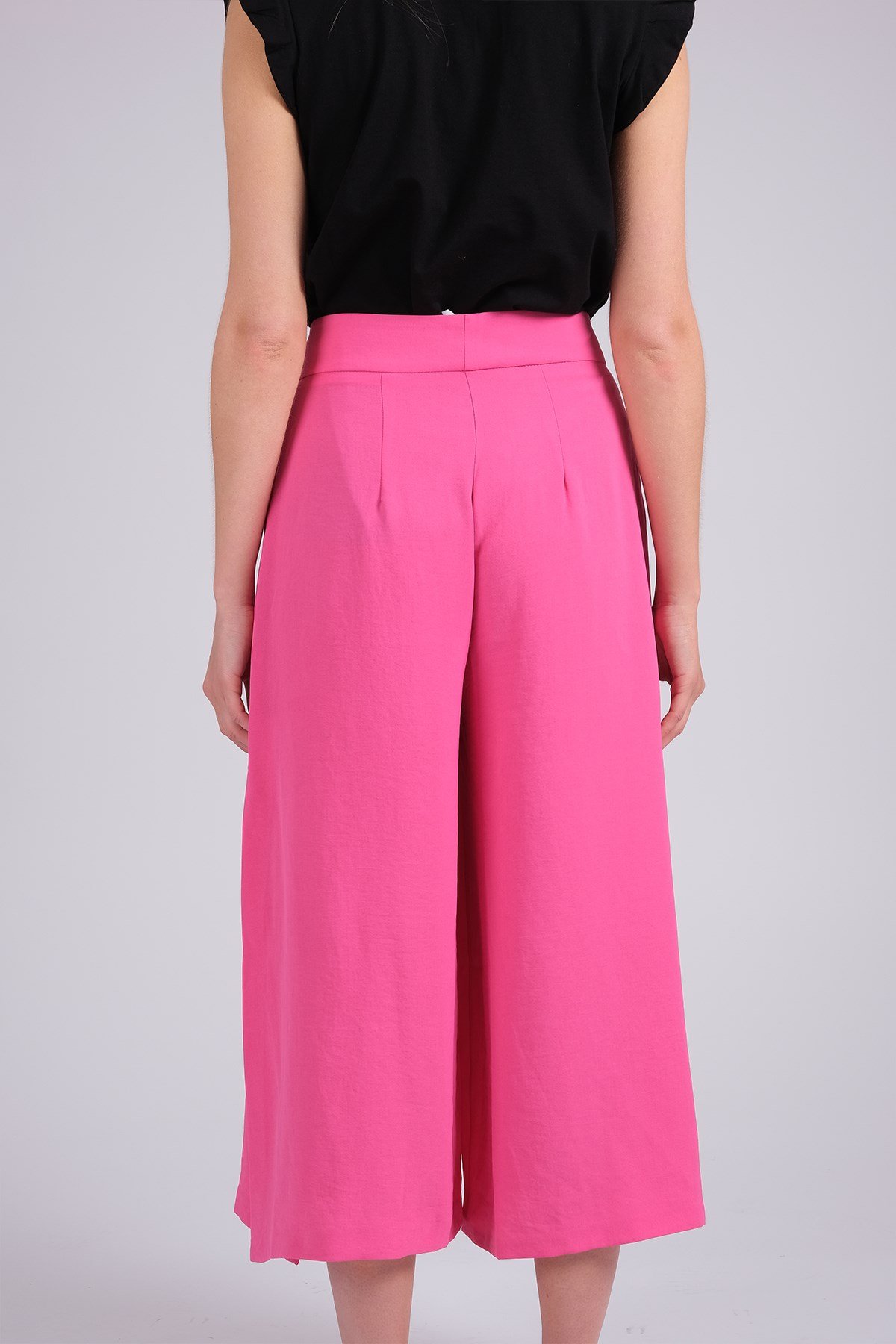 Fuşya Renk Yanları Yırtmaçlı Kadın Pantalon-Pantolon-Mio Gusto-G0021FUK
