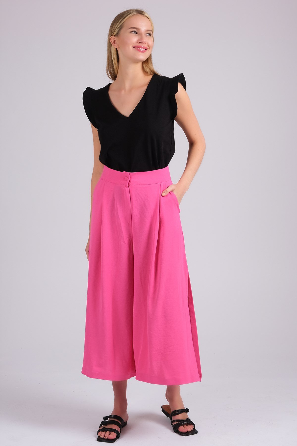 Fuşya Renk Yanları Yırtmaçlı Kadın Pantalon-Pantolon-Mio Gusto-G0021FUK