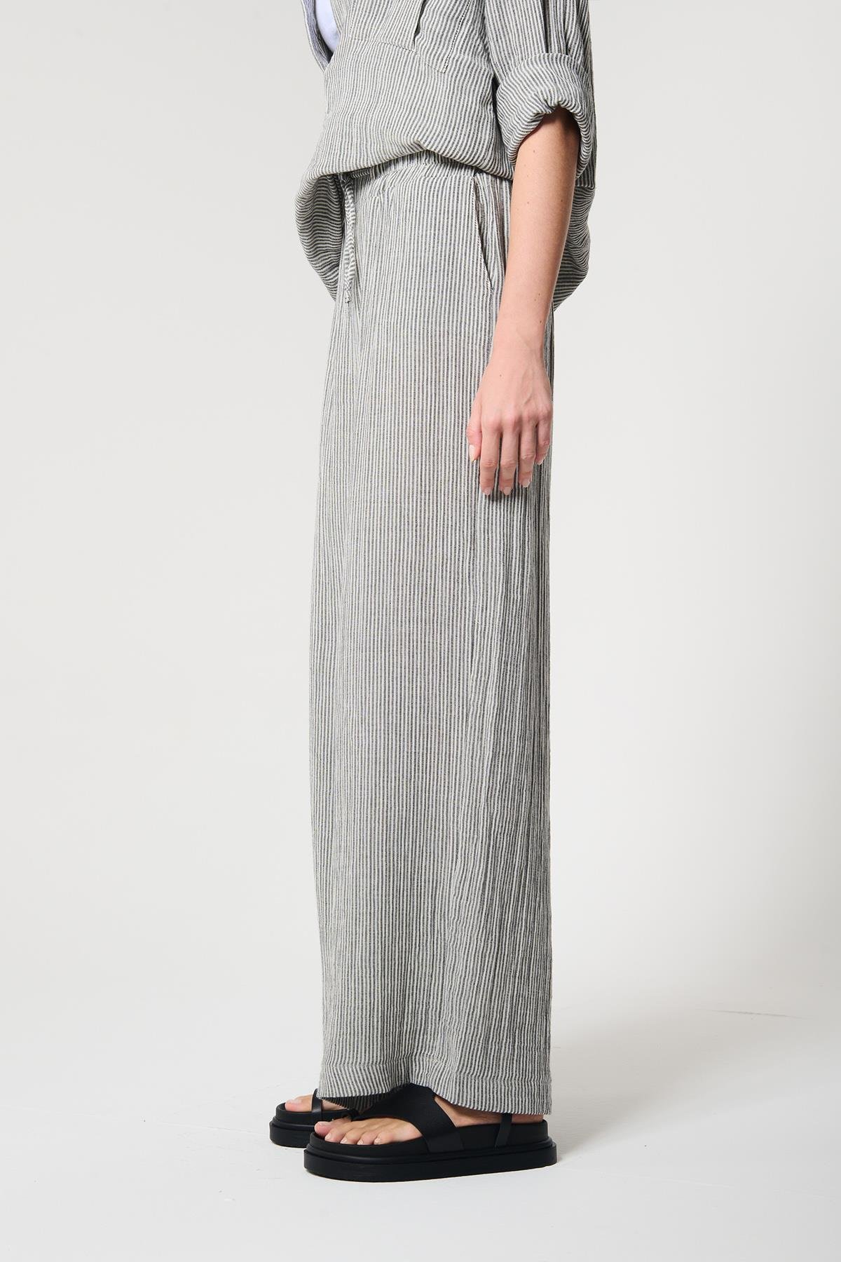 Siyah Renk Palazzo Formlu Bol Paça Pantolon