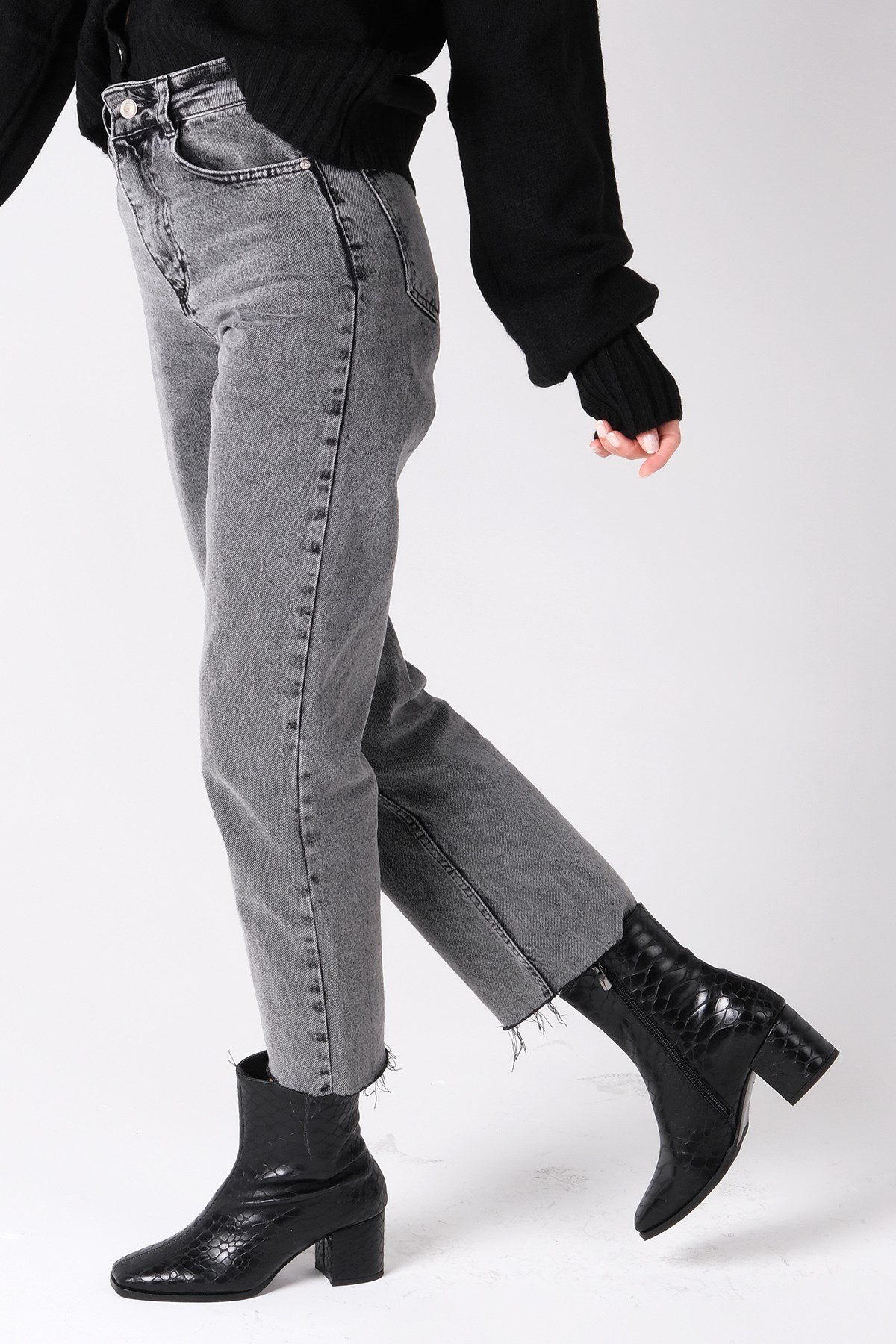 Gri Yüksek Bel Jean Pantolon-GİYİM-Mio Gusto-G0038GRK