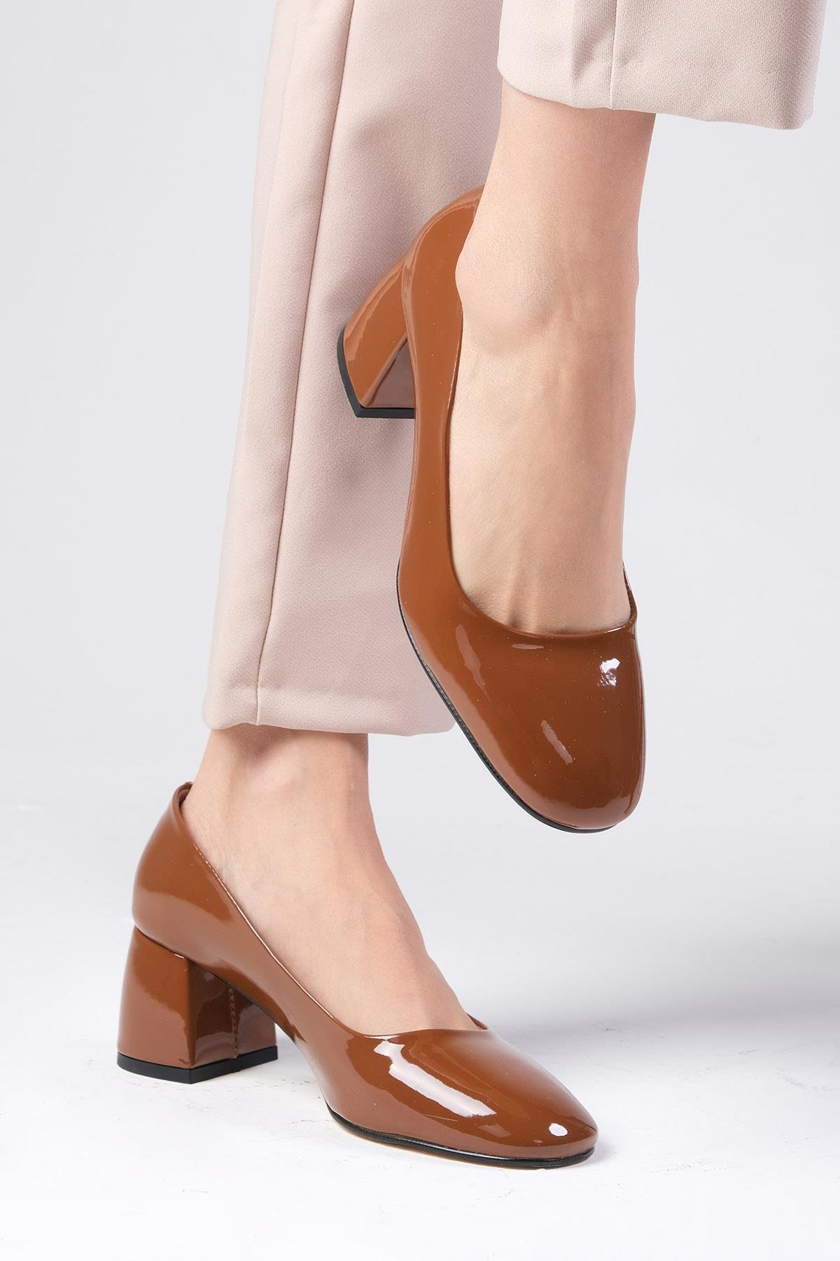 Jade Taba Renk Rugan Topuklu Ayakkabı-Yüksek Topuklu-Mio Gusto-01579TAR