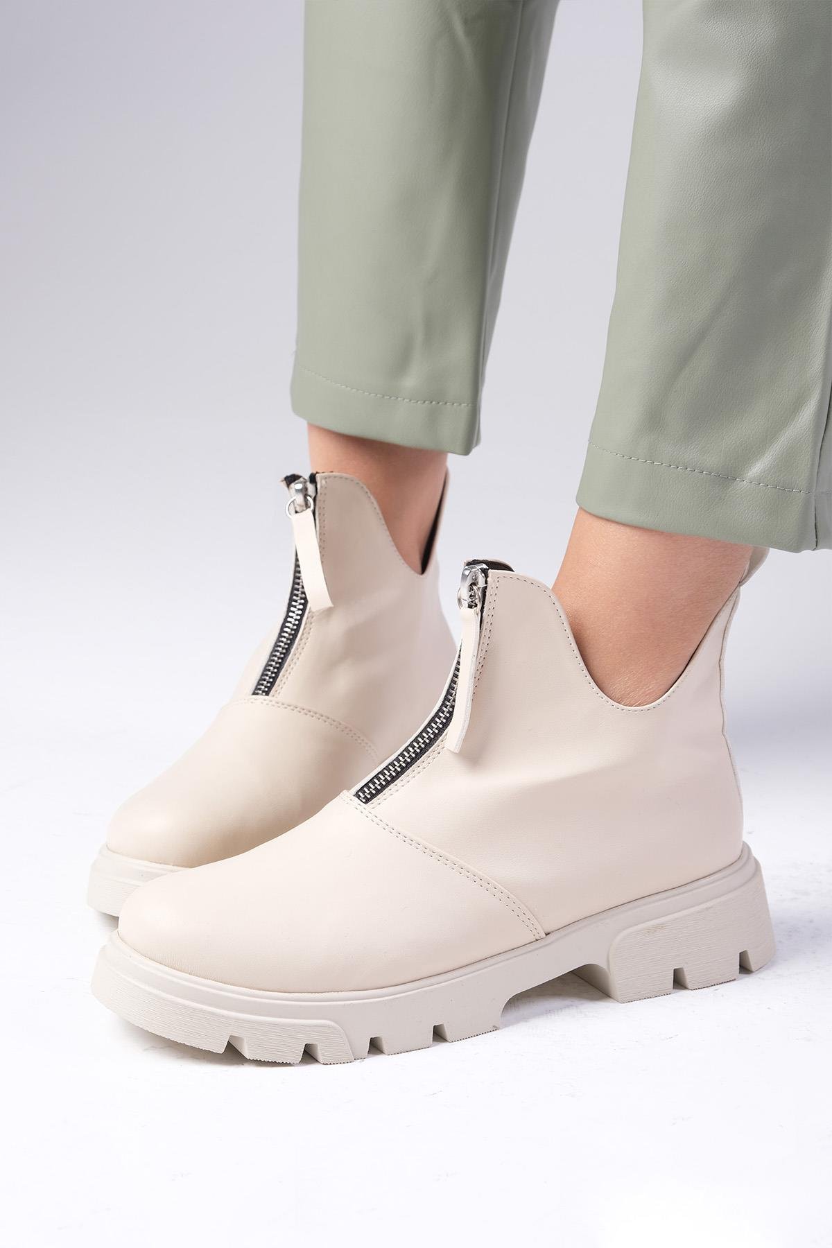 Jill Bej Renk Kalın Tabanlı Bot-Kalın Topuk-Mio Gusto-01499BEC