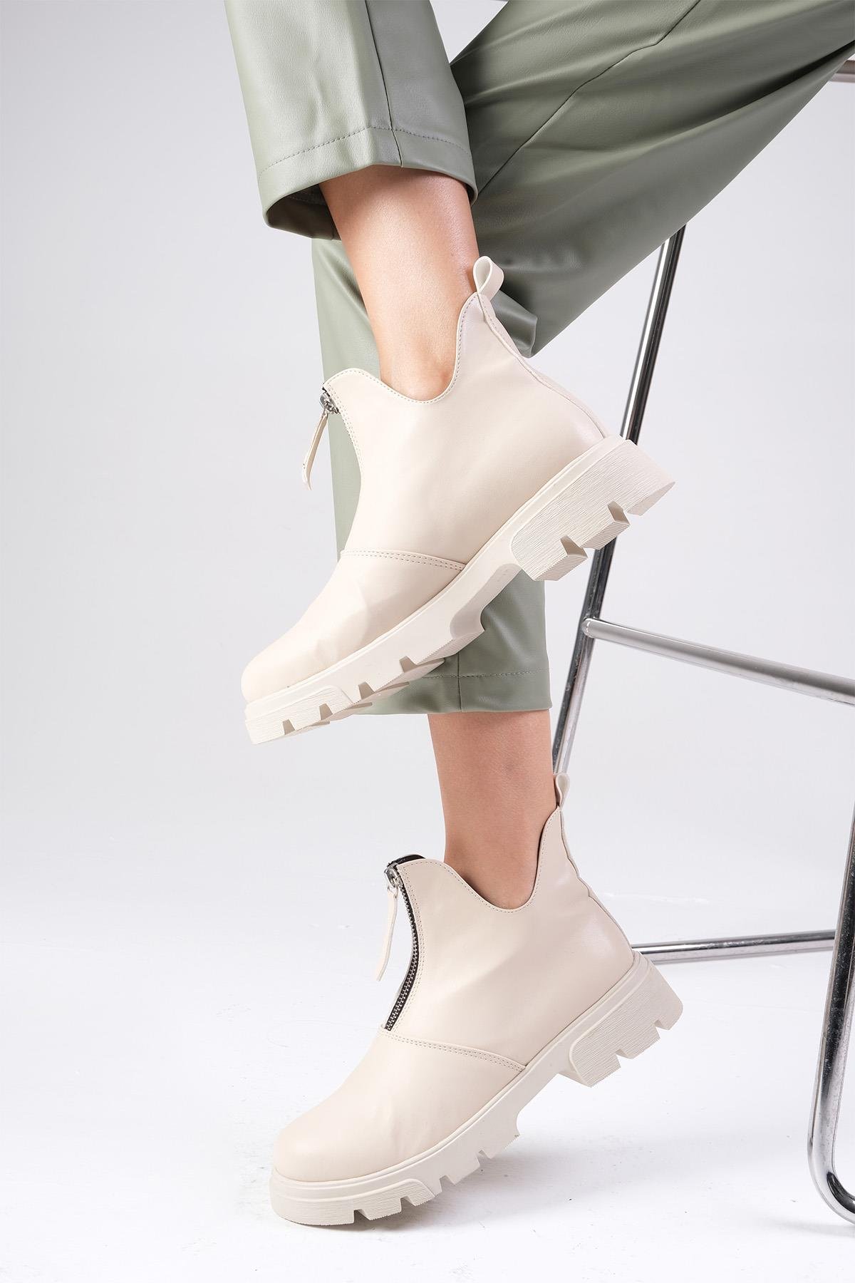 Jill Bej Renk Kalın Tabanlı Bot-Kalın Topuk-Mio Gusto-01499BEC