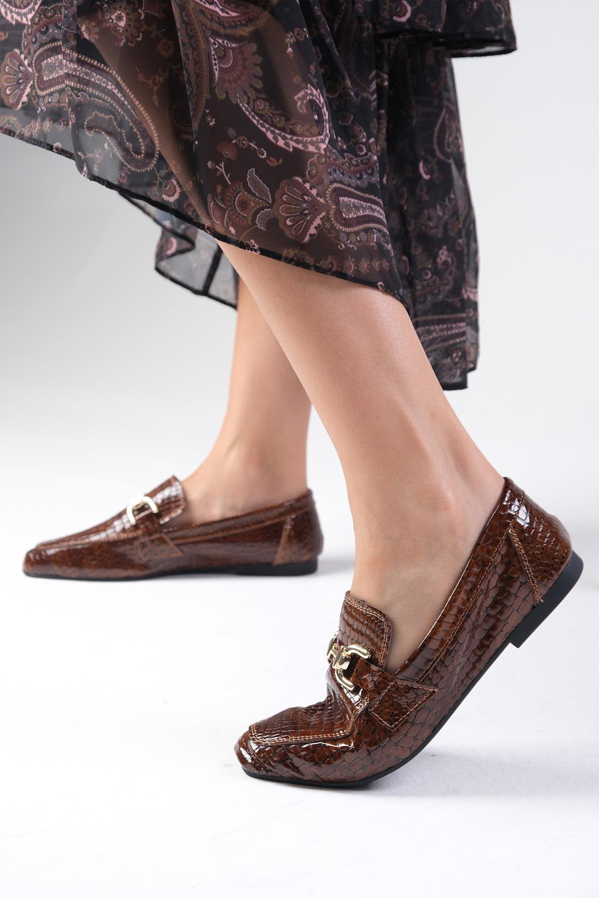 Jordane Hakiki Deri Kahverengi Loafer-DÜZ AYAKKABI-Mio Gusto-01556TAX