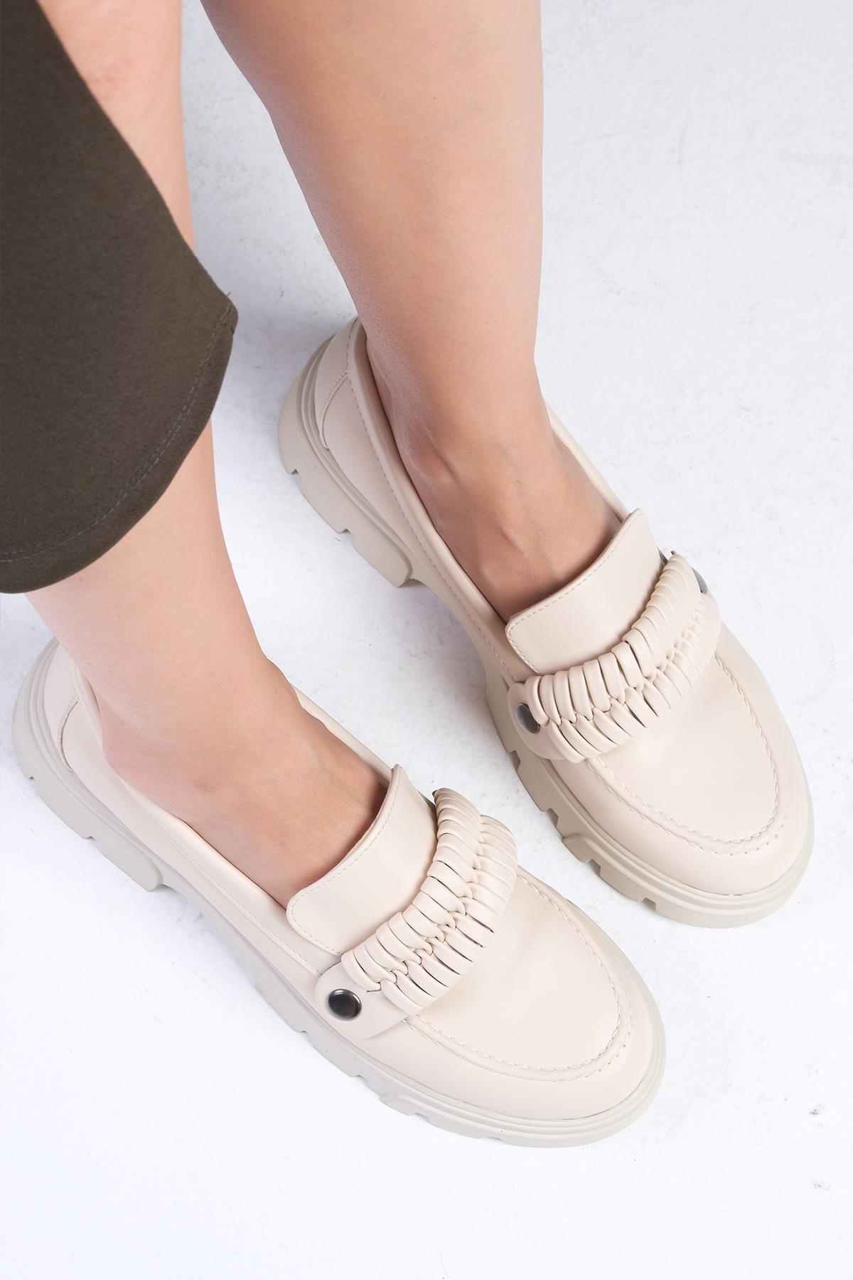 Judi Bej Renk Kalın Tabanlı Oxford Ayakkabı-DÜZ AYAKKABI-Mio Gusto-01507BEC