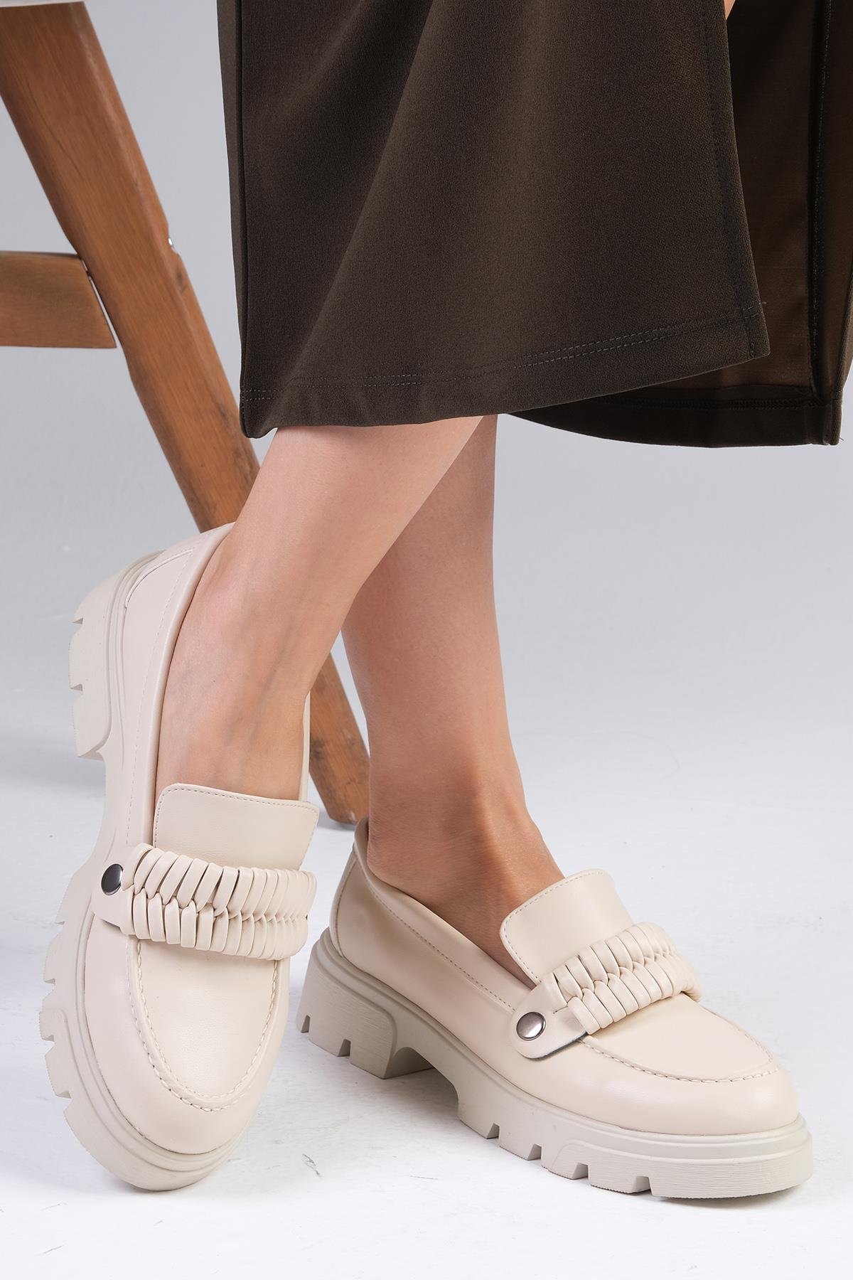 Judi Bej Renk Kalın Tabanlı Oxford Ayakkabı-DÜZ AYAKKABI-Mio Gusto-01507BEC