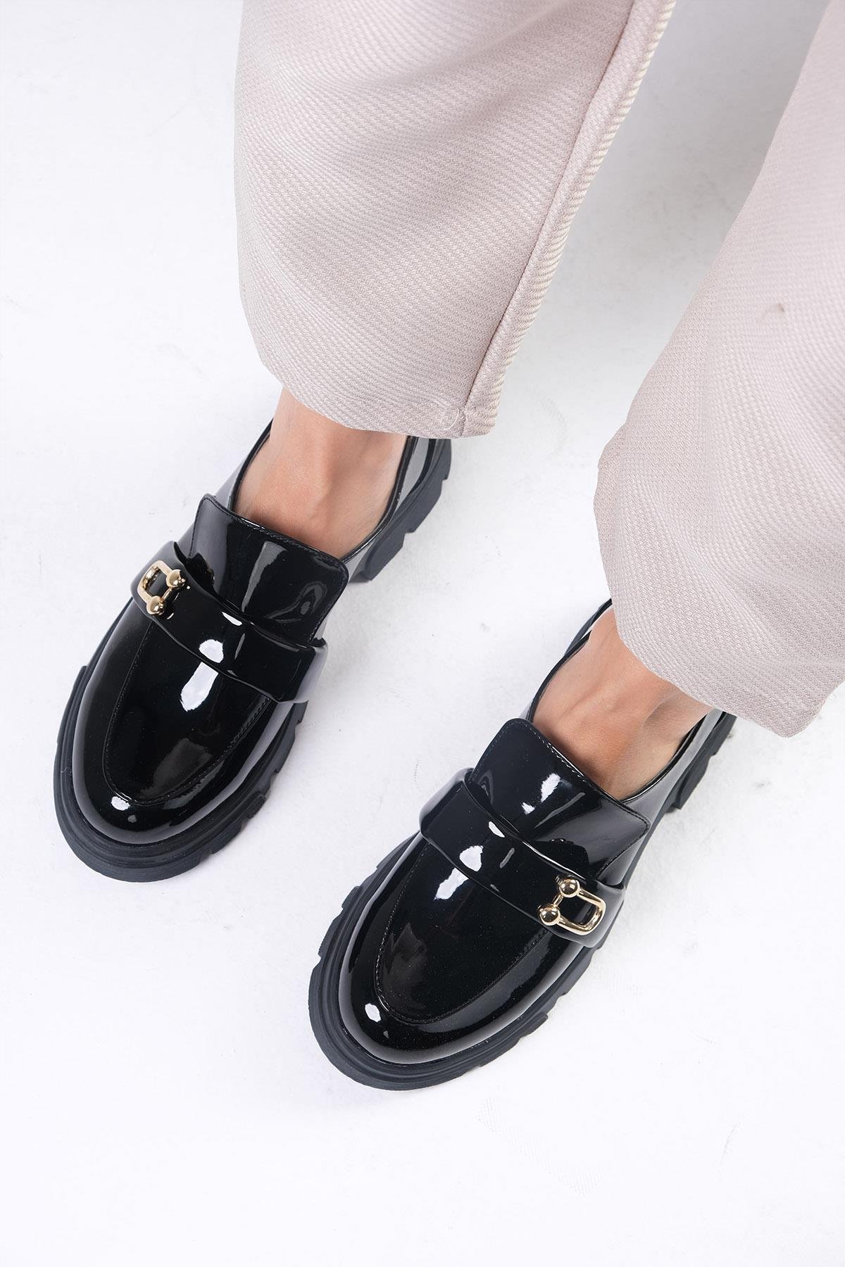 Katy Siyah Renk Kalın Tabanlı Oxford Ayakkabı-DÜZ AYAKKABI-Mio Gusto-01512BLR