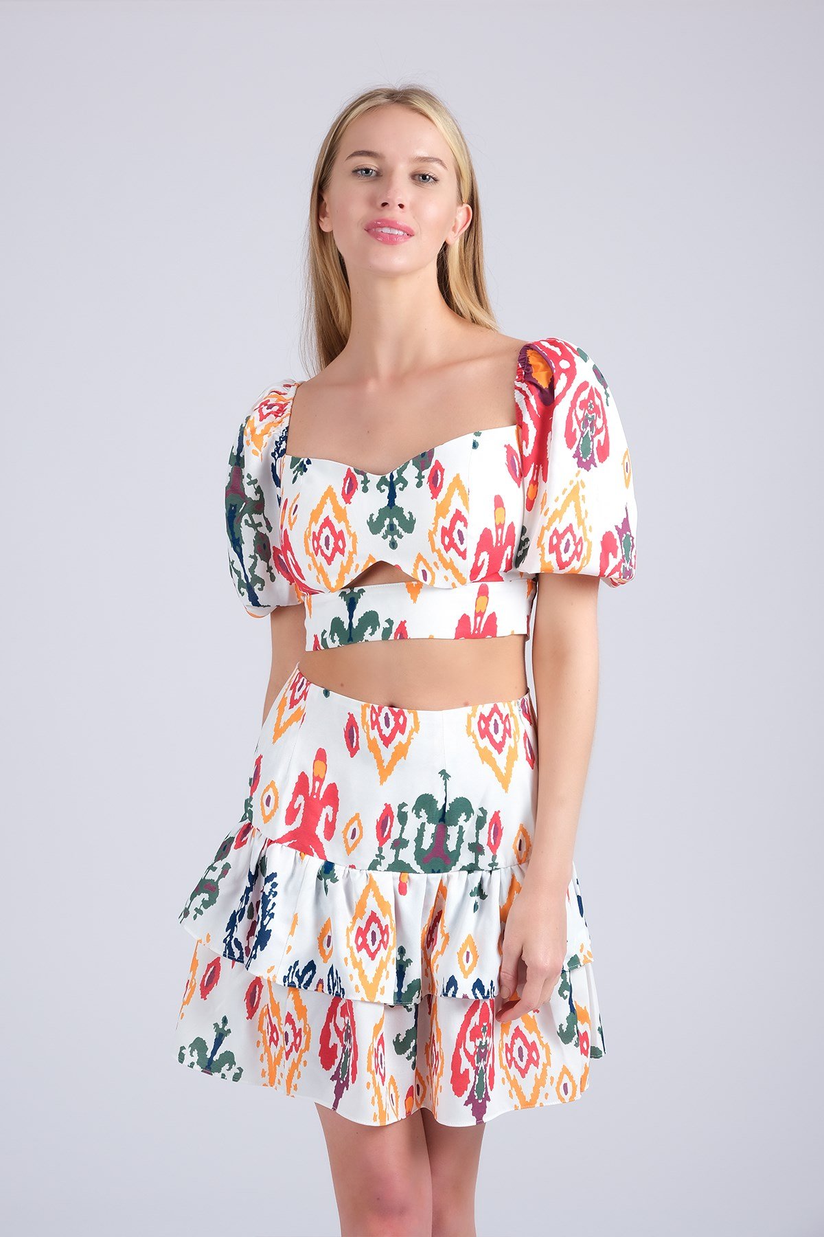 Kırmızı Renk Desenli Balon Kol Kadın Bluz-Atlet-Bluz-Mio Gusto-G0018REK